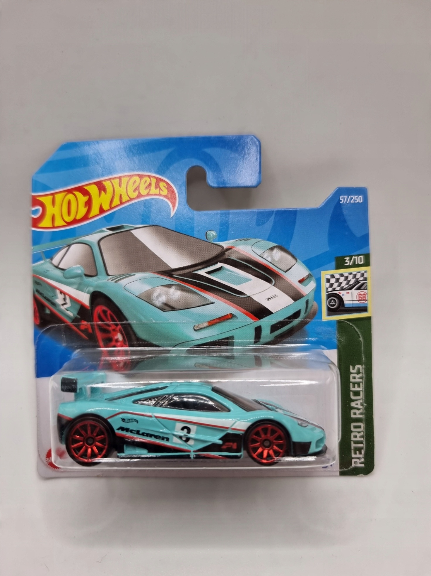 

Hot Wheels McLaren F1 Gtr Retro Racers
