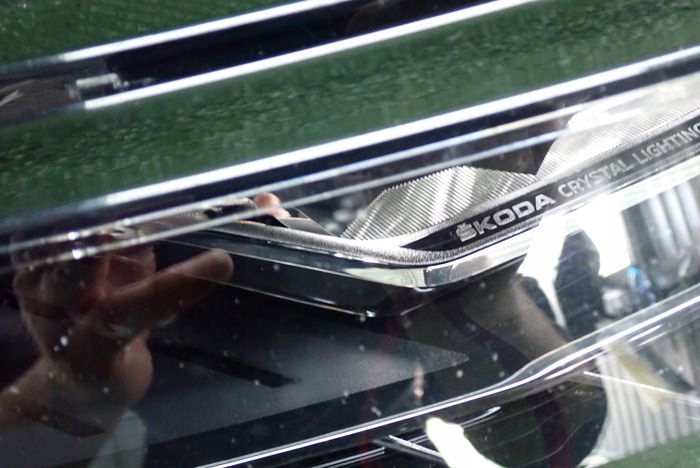 SKODA KODIAQ CRYSTAL LIGHTING LIFT 21- reflektor right light right