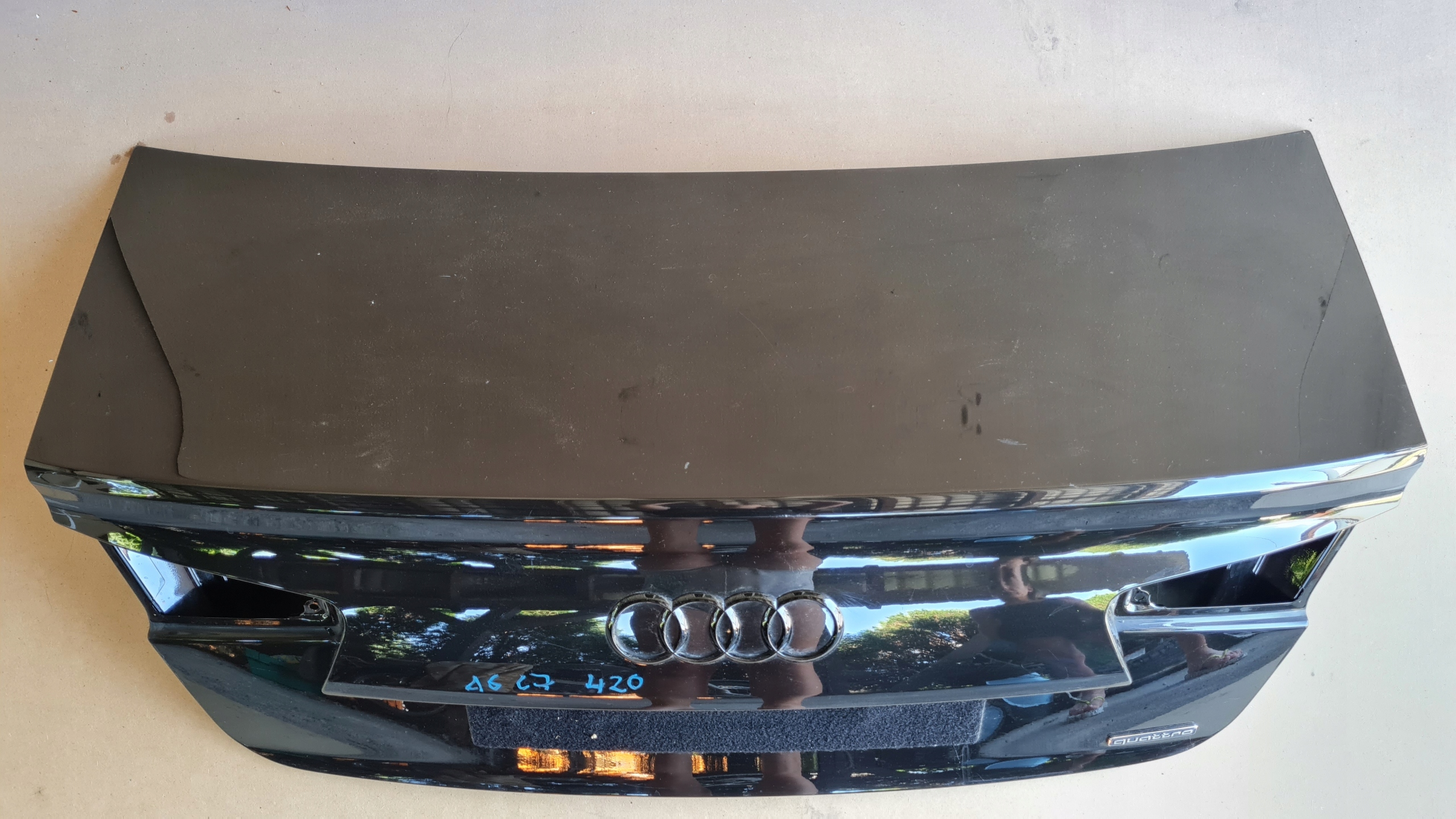 AUDI A6 C7 SEDAN KLAPA BAGAŻNIKA Typ samochodu Samochody osobowe