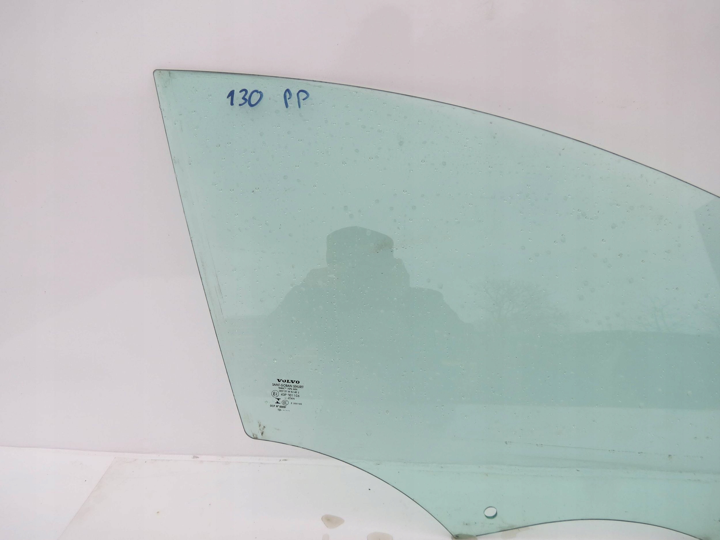 window side right front (2013R.)VOLVO V60 and S60 II DOT57M53AS2 (2013-1018)