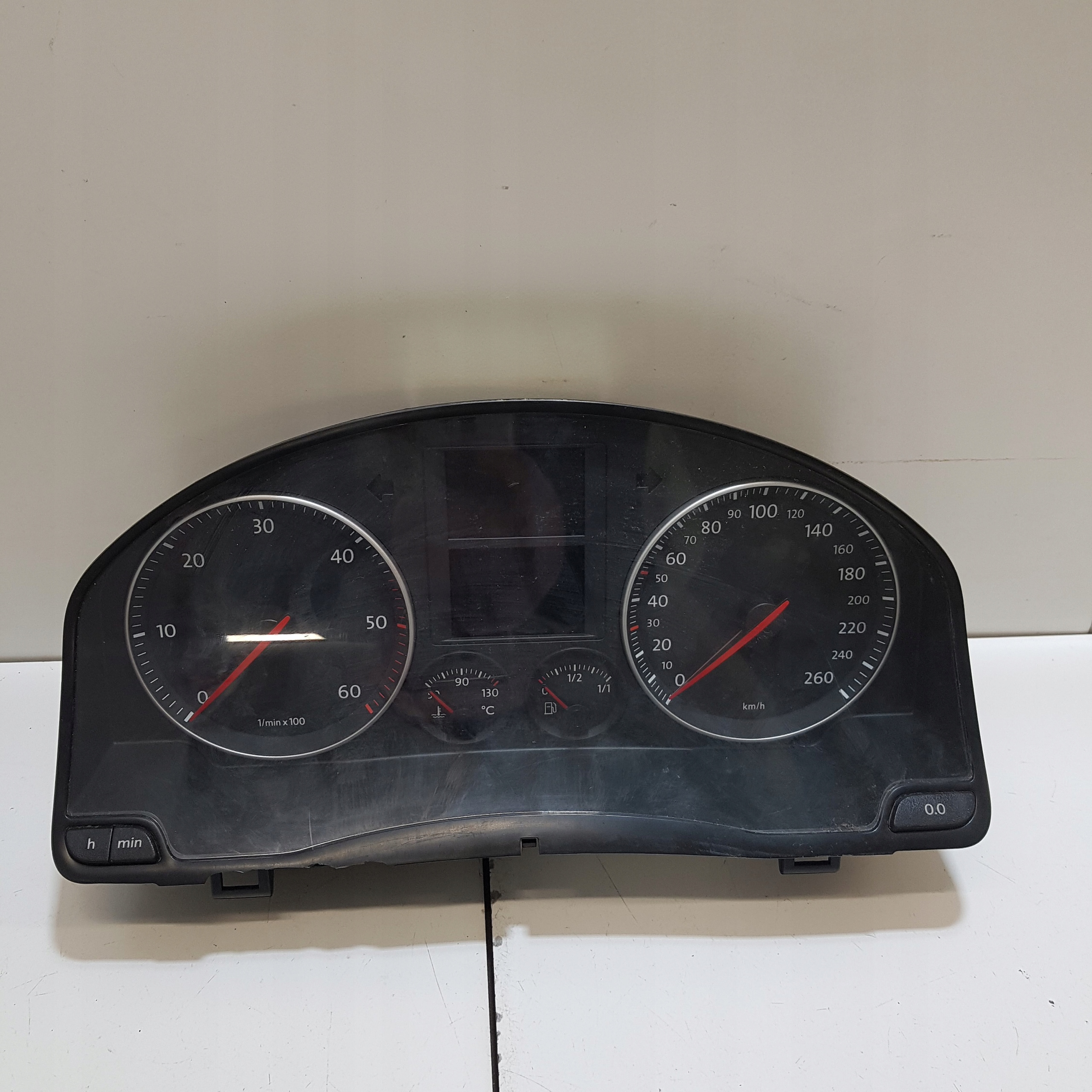 dials dials VOLKSWAGEN GOLF 5 1.9 TDI 1K0920852B