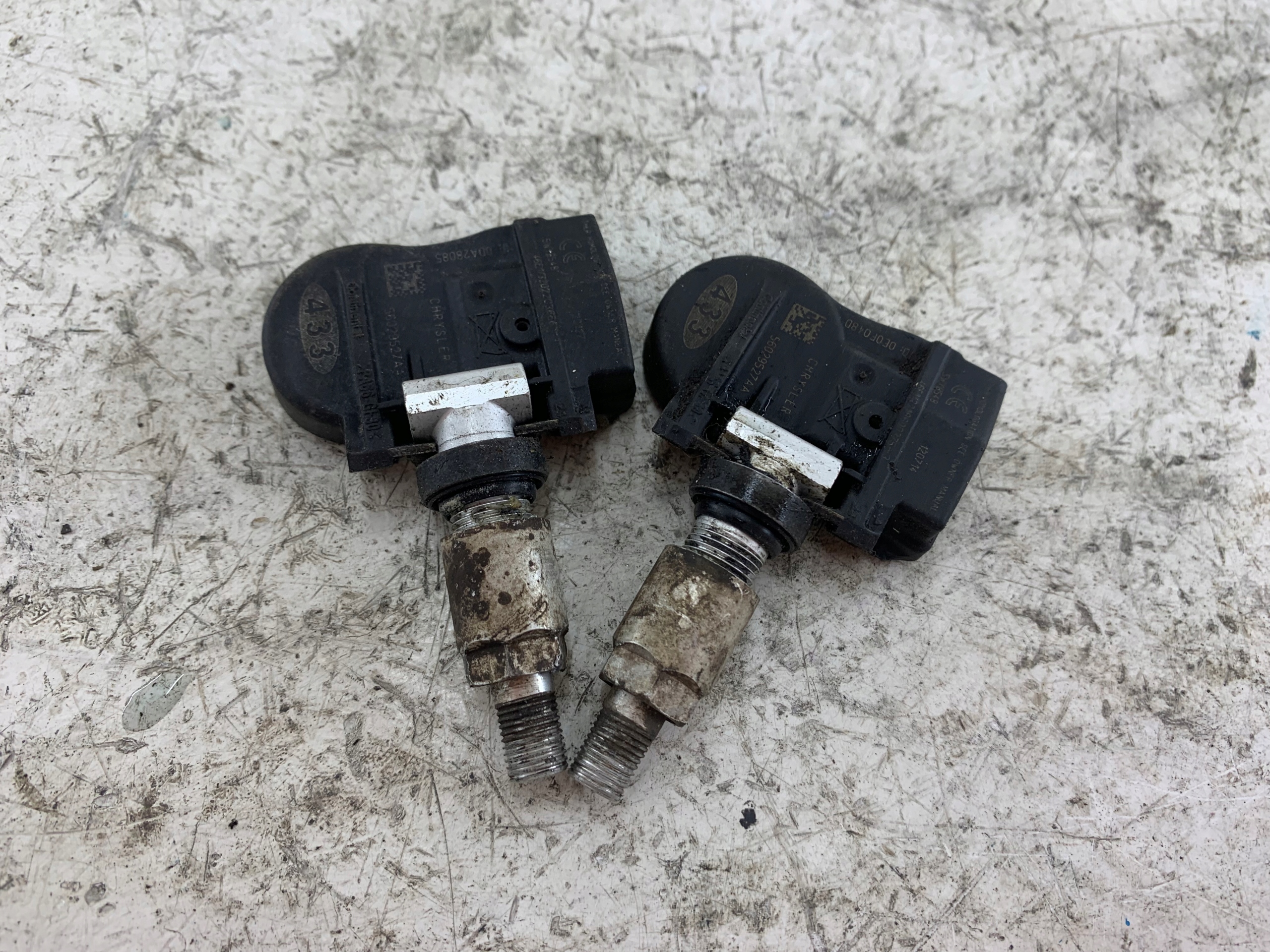 CHRYSLER 300C JEEP DODGE Sensor Druck Reifens 56029527AA