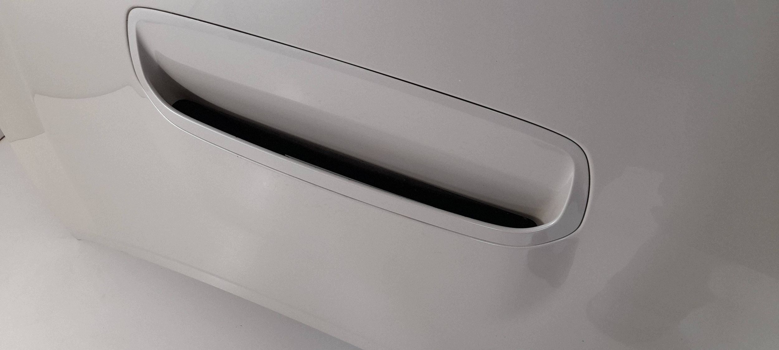 Subaru Outback III 2009-2014r cofano (M33)