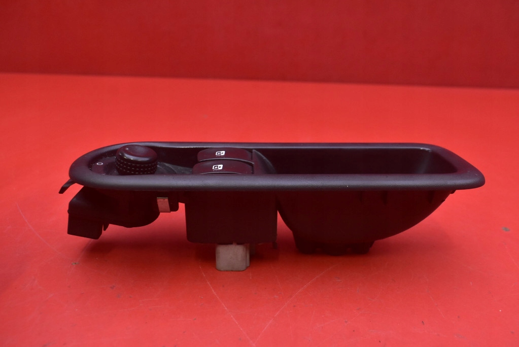 control panel of the window EU 8200356515 RENAULT CLIO 3 III 05-09
