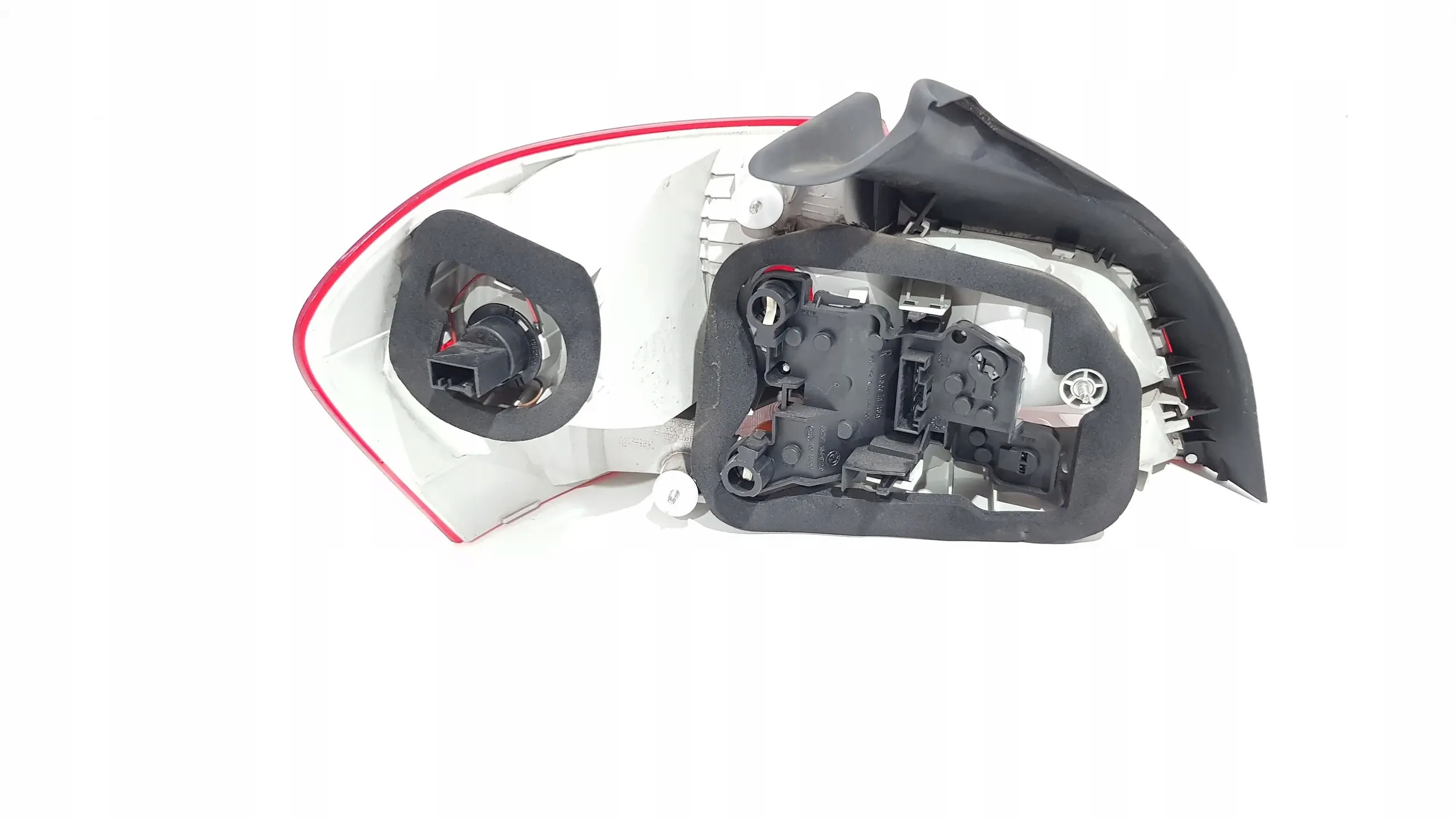 фонарь правый задний BMW E82 Купе кабриолет 2VP009615-04