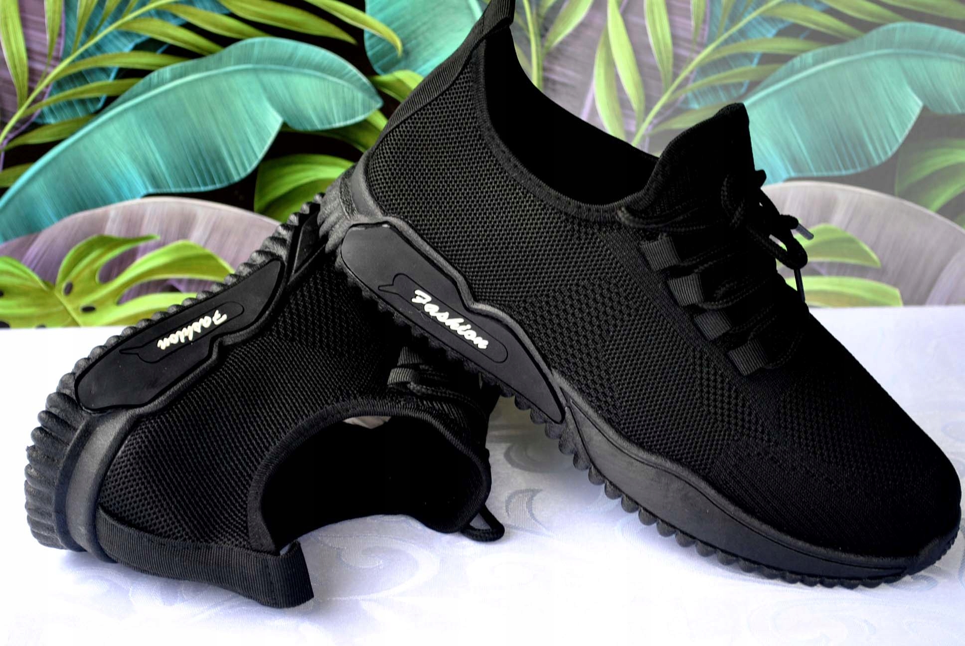 ADIDASY SPORTOWE MESKIE MŁODZIEŻOWE SKÓRA BUTY do SZKOŁY, PRACY CASUAL Rozmiar 45