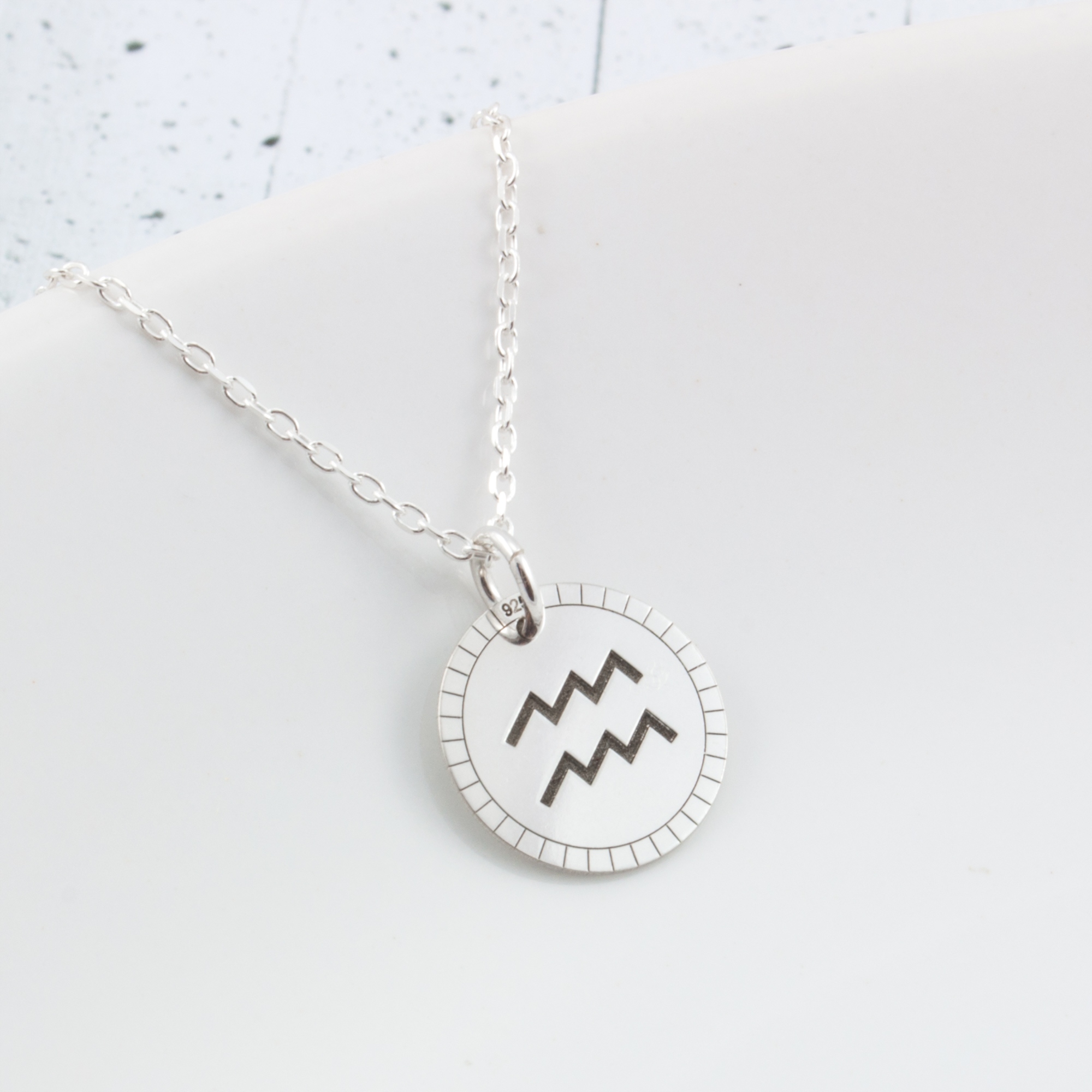 

Naszyjnik Wodnik srebrny znak zodiaku srebro 50 cm