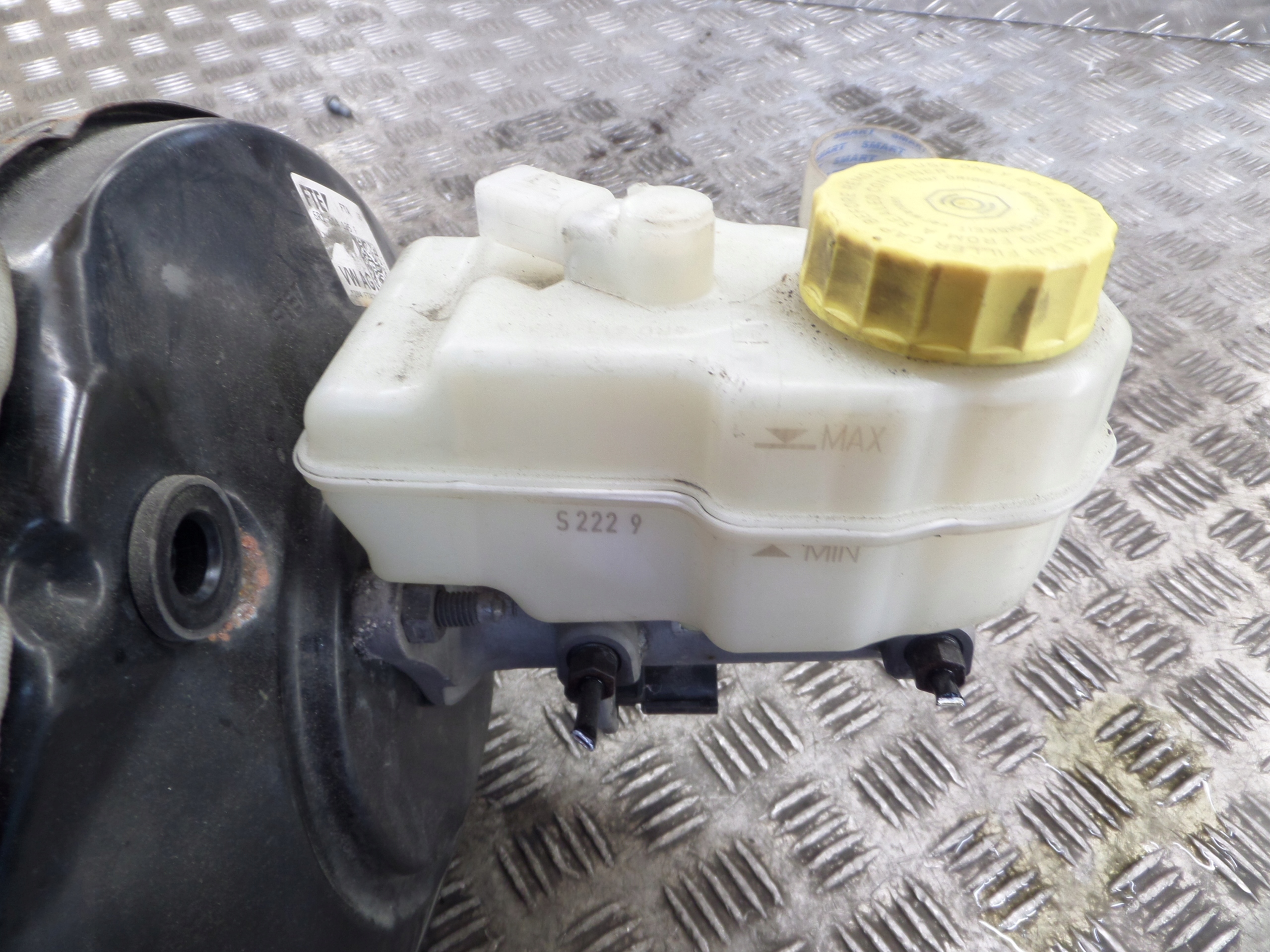 IBIZA IV 1.6 TDI 2010r-servo 6R1614105F