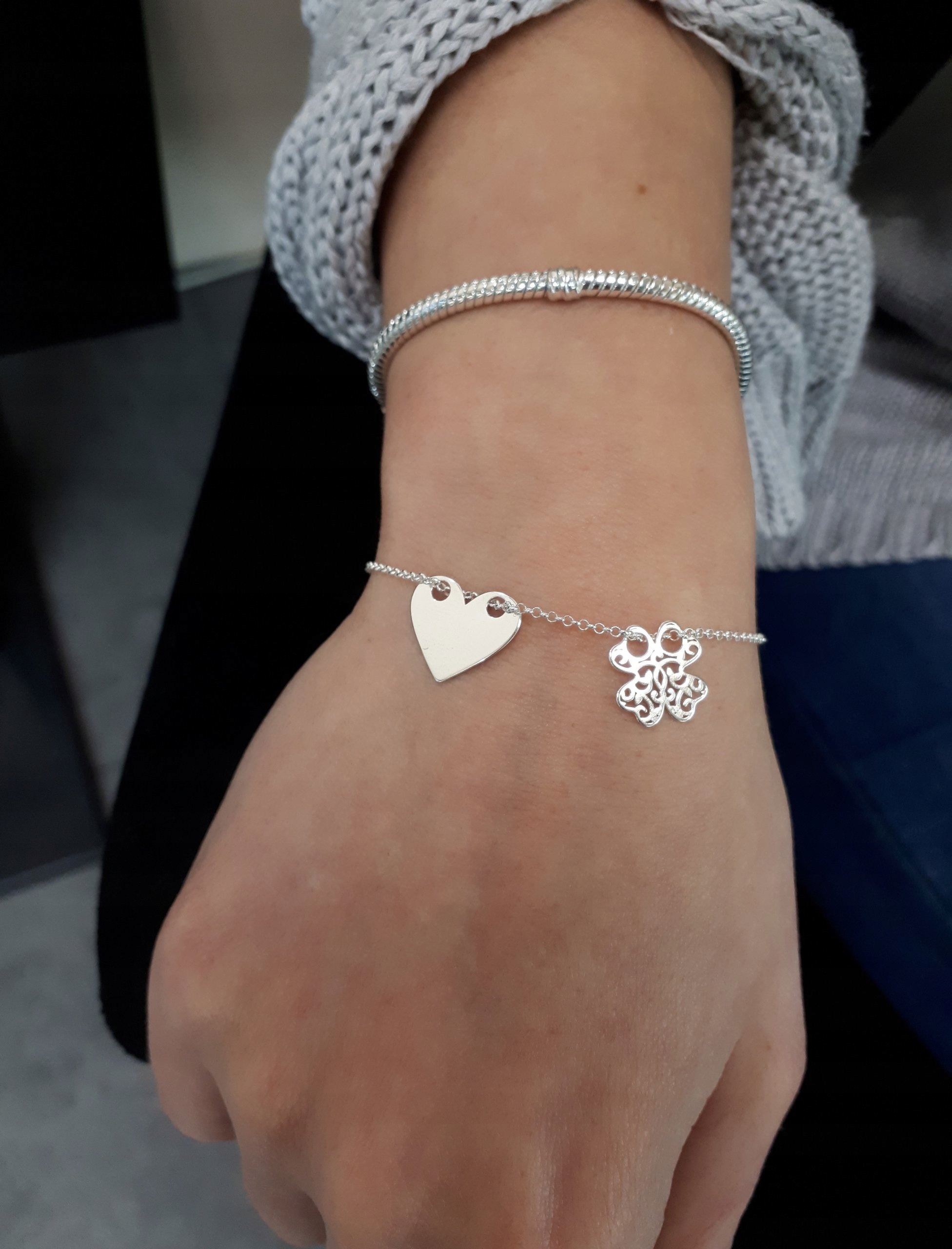 

Srebrna bransoletka 2 zawieszki Grawer dow dł 925