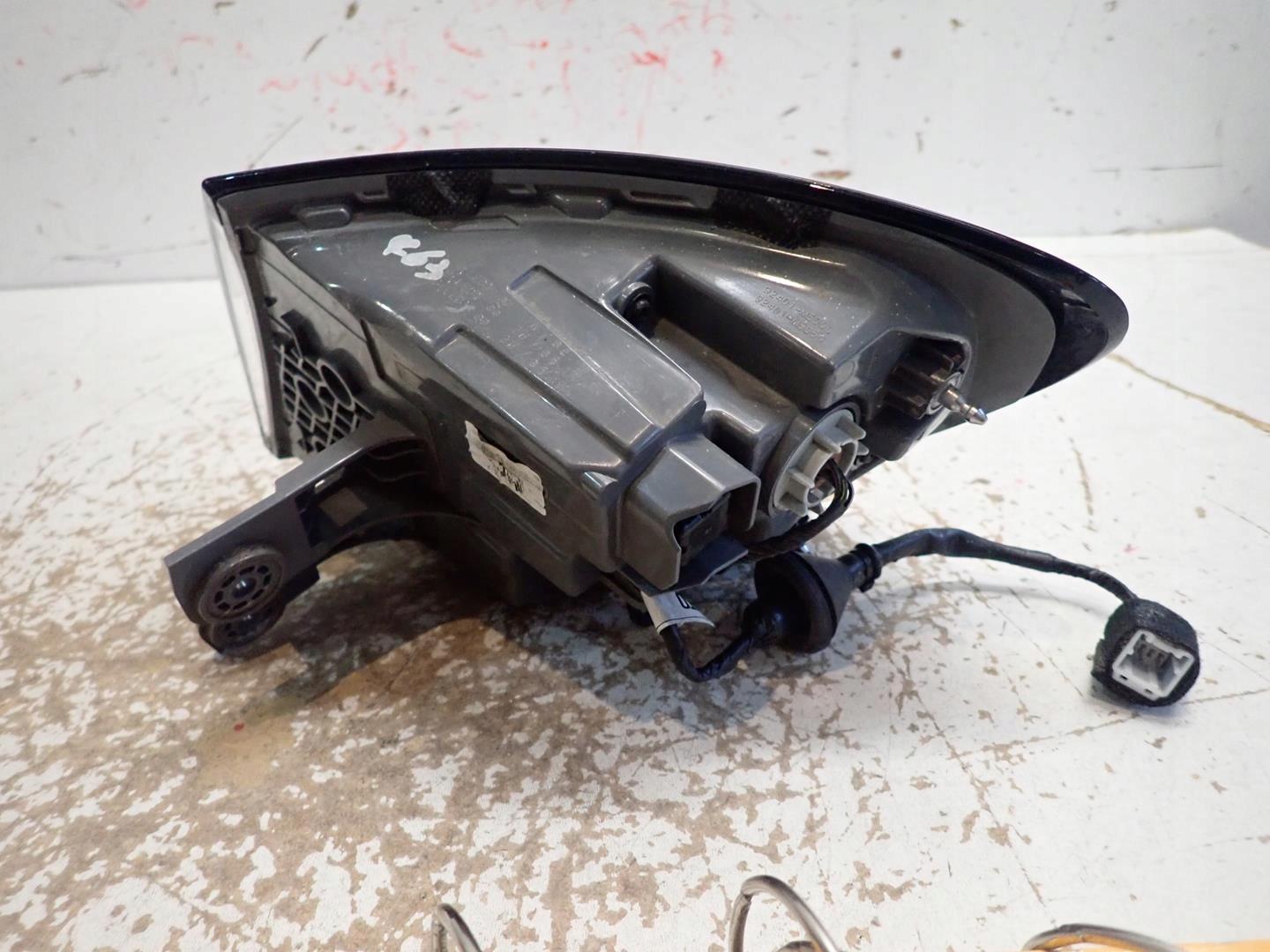 light rear part rear. left HYUNDAI NEXO 2020- 92401-M5000