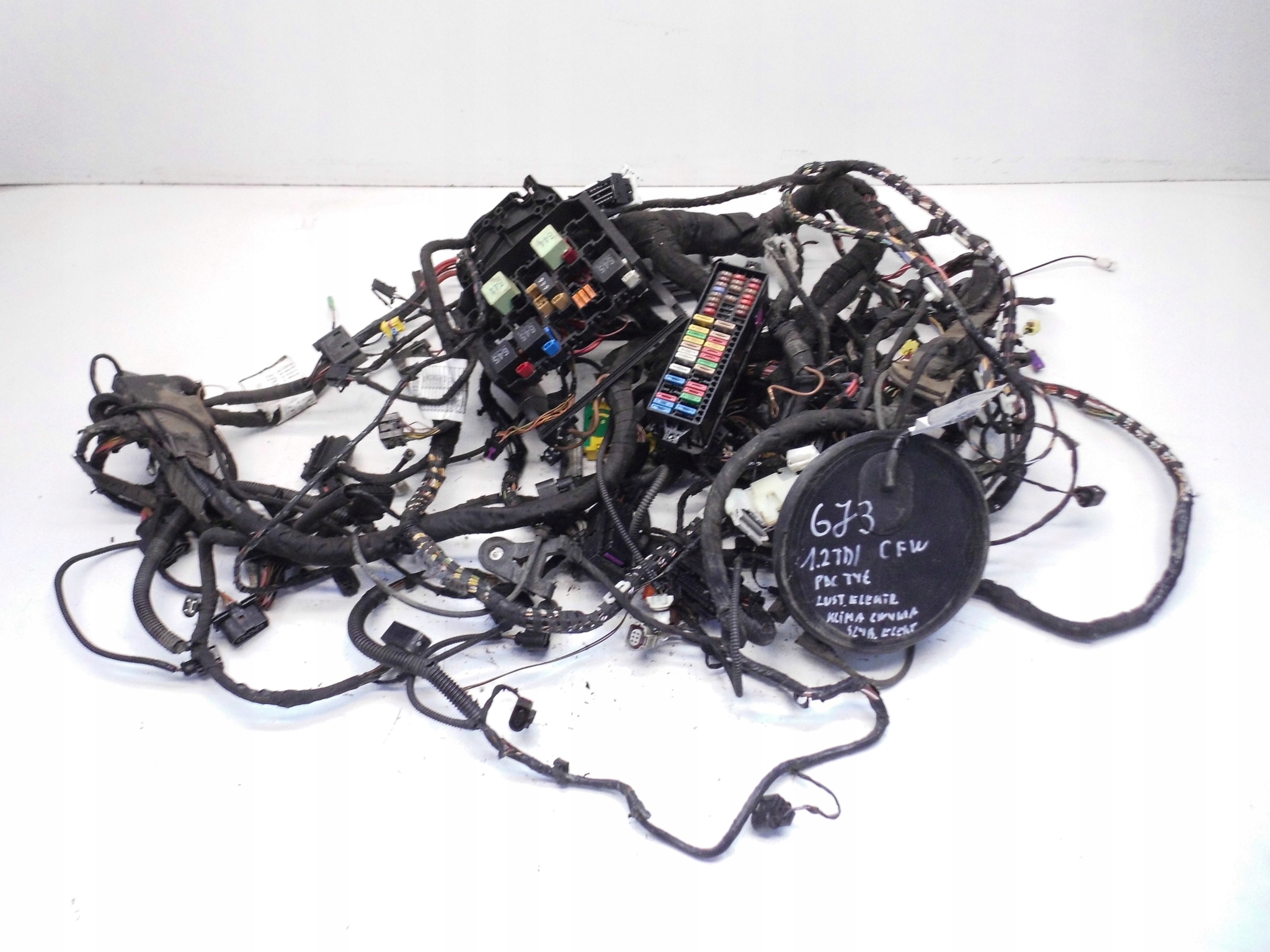 6J1000G - УСТАНОВКА SEAT IBIZA 6J IV LIFT 3 ДВЕРИ 1.2 TDI