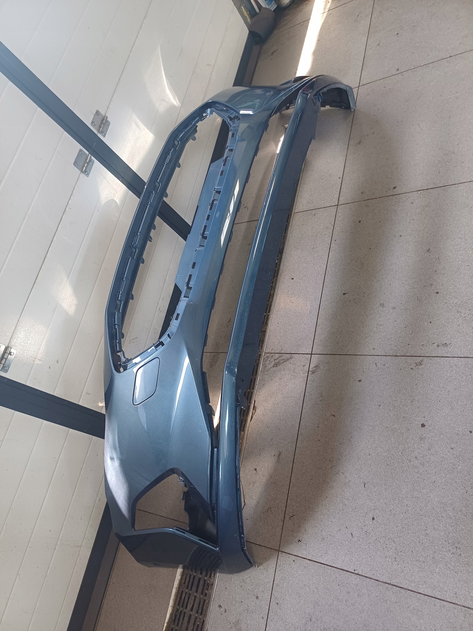 bumper front front FORD FOCUS MK4 JX7B-17757A 2X PDC