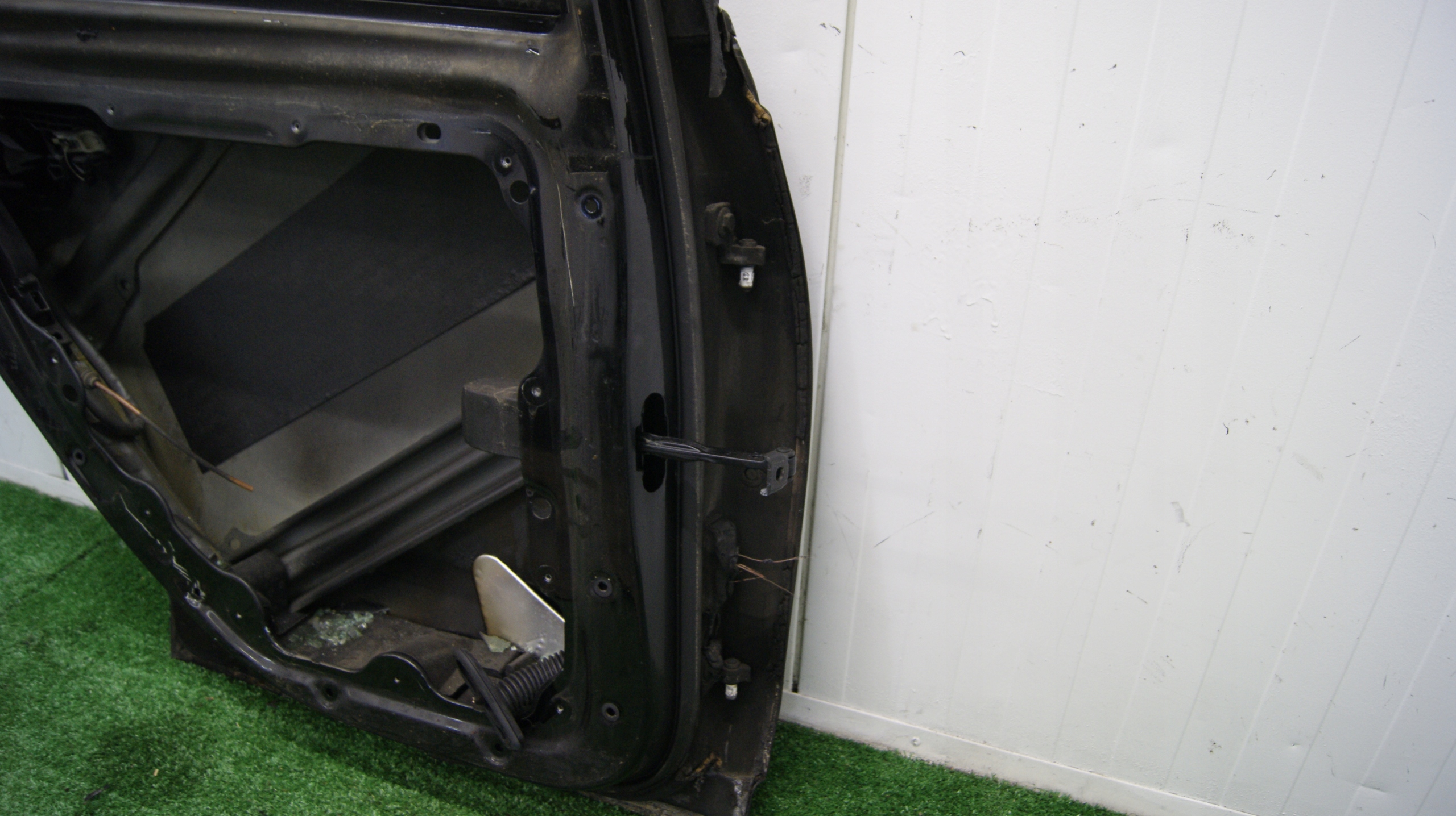 door left rear part MERCEDES-BENZ C KLASA