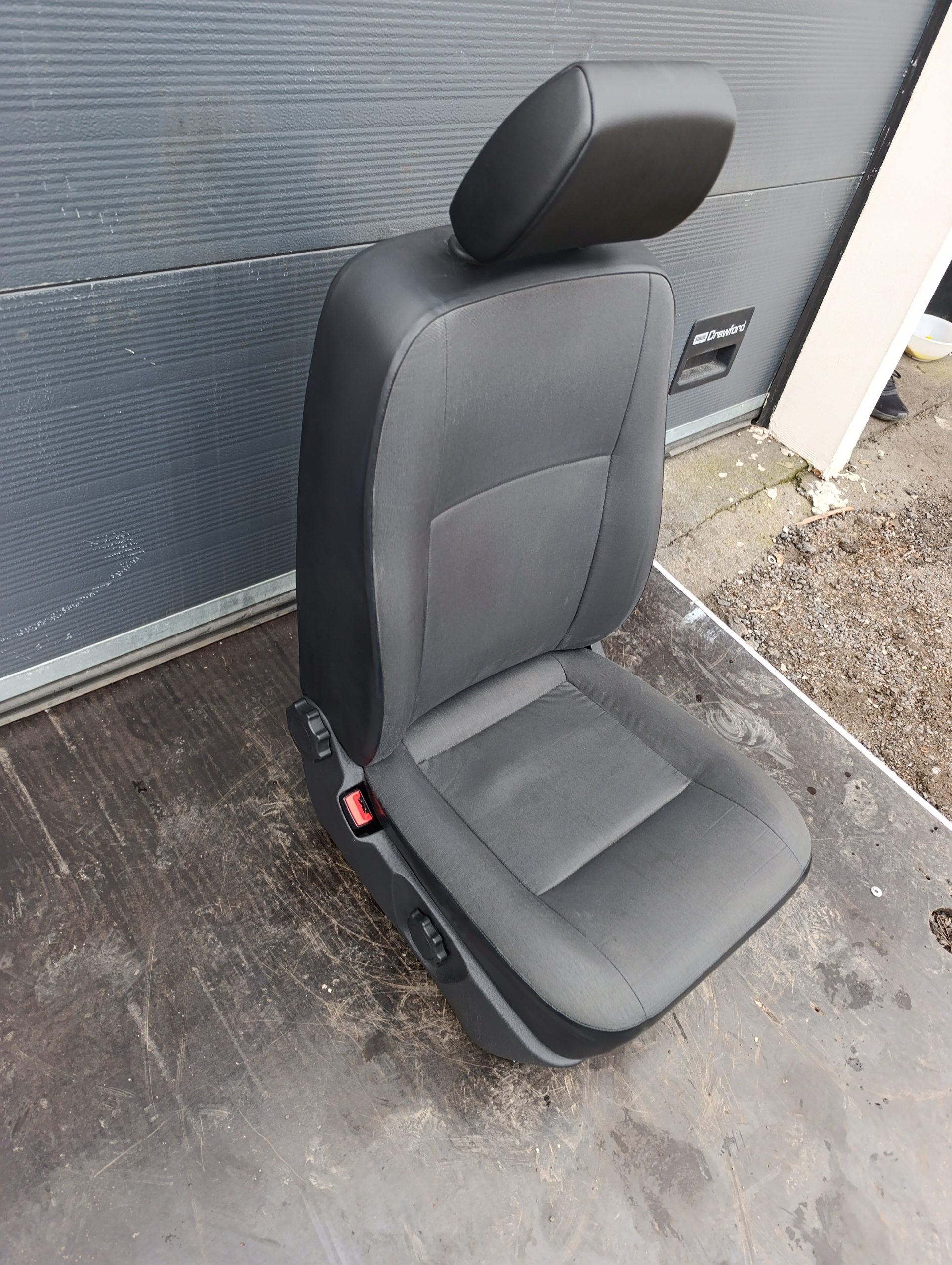 VW T6 seat front driver´s/ KIEROWCA