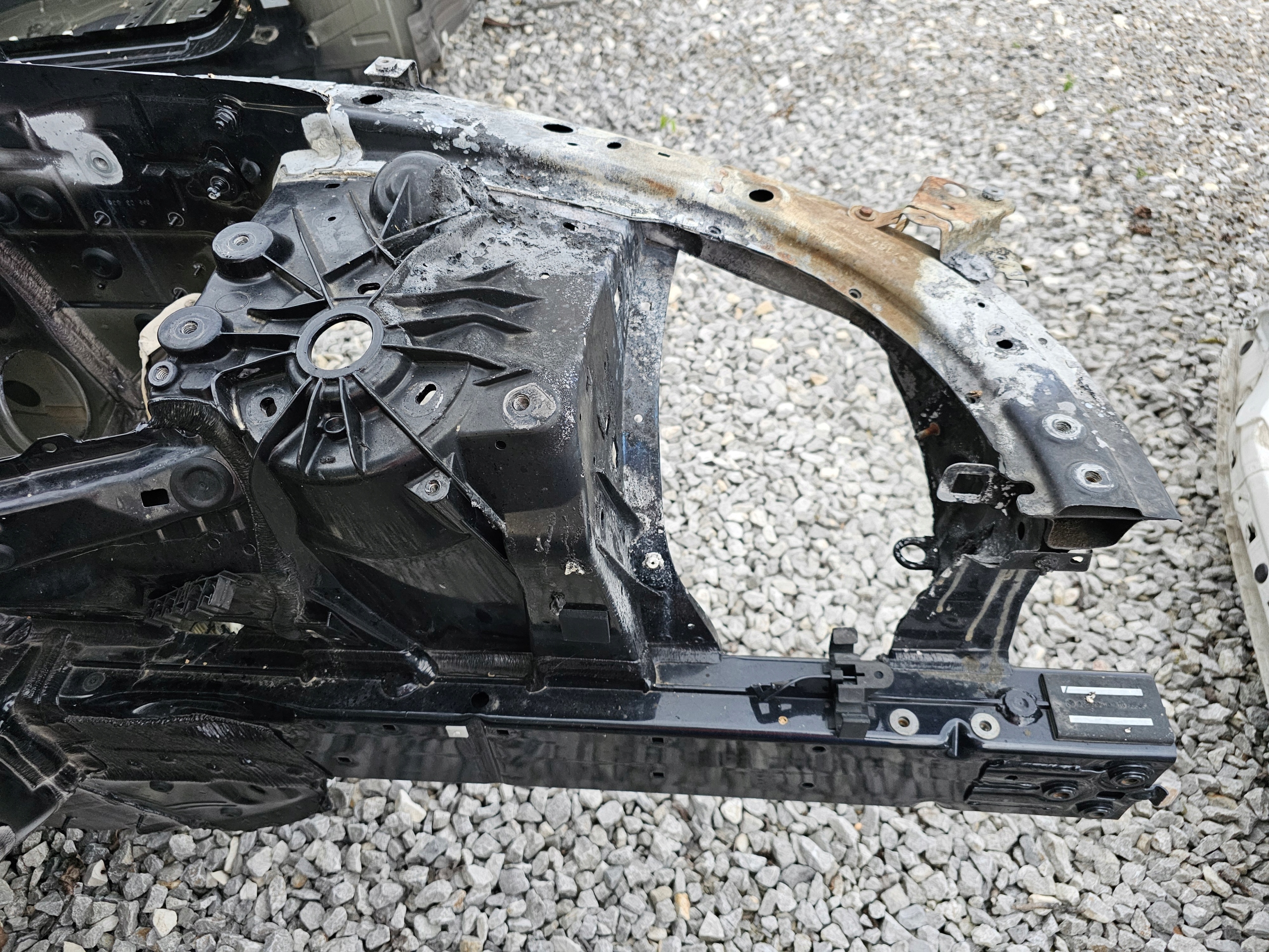 BMW G30 G31 ЧЕТВЕРТИНА ЛІВА ПЕРЕДНЯ ЛОНЖЕРОН