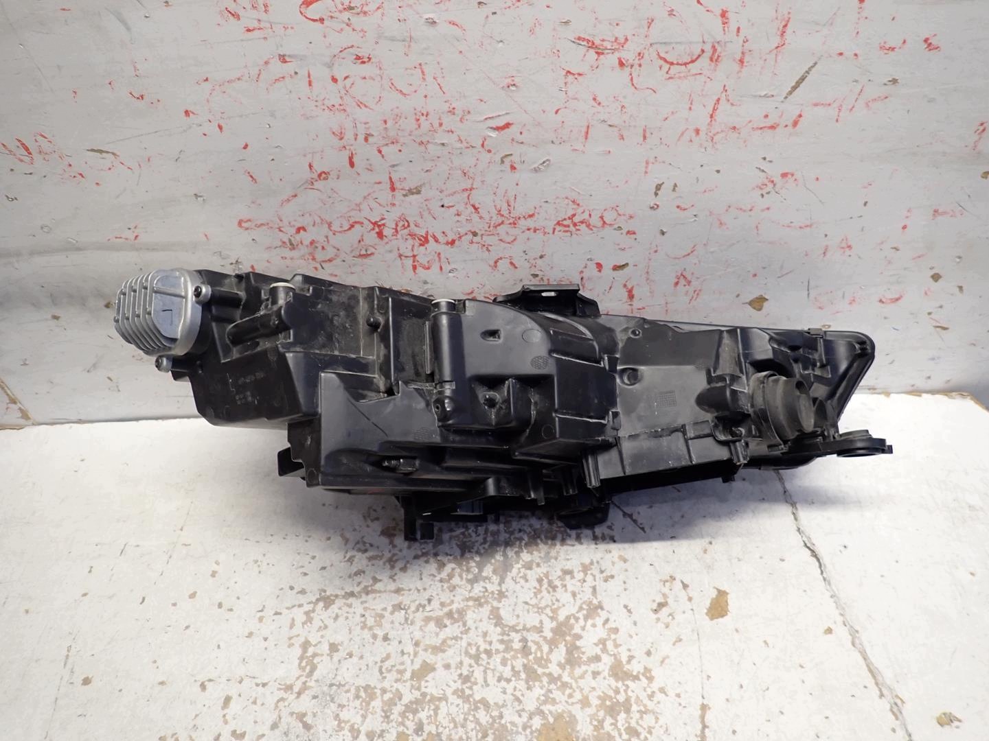 light front front left AUDI A4 B9 2015- FULL LED USA 8W0941773
