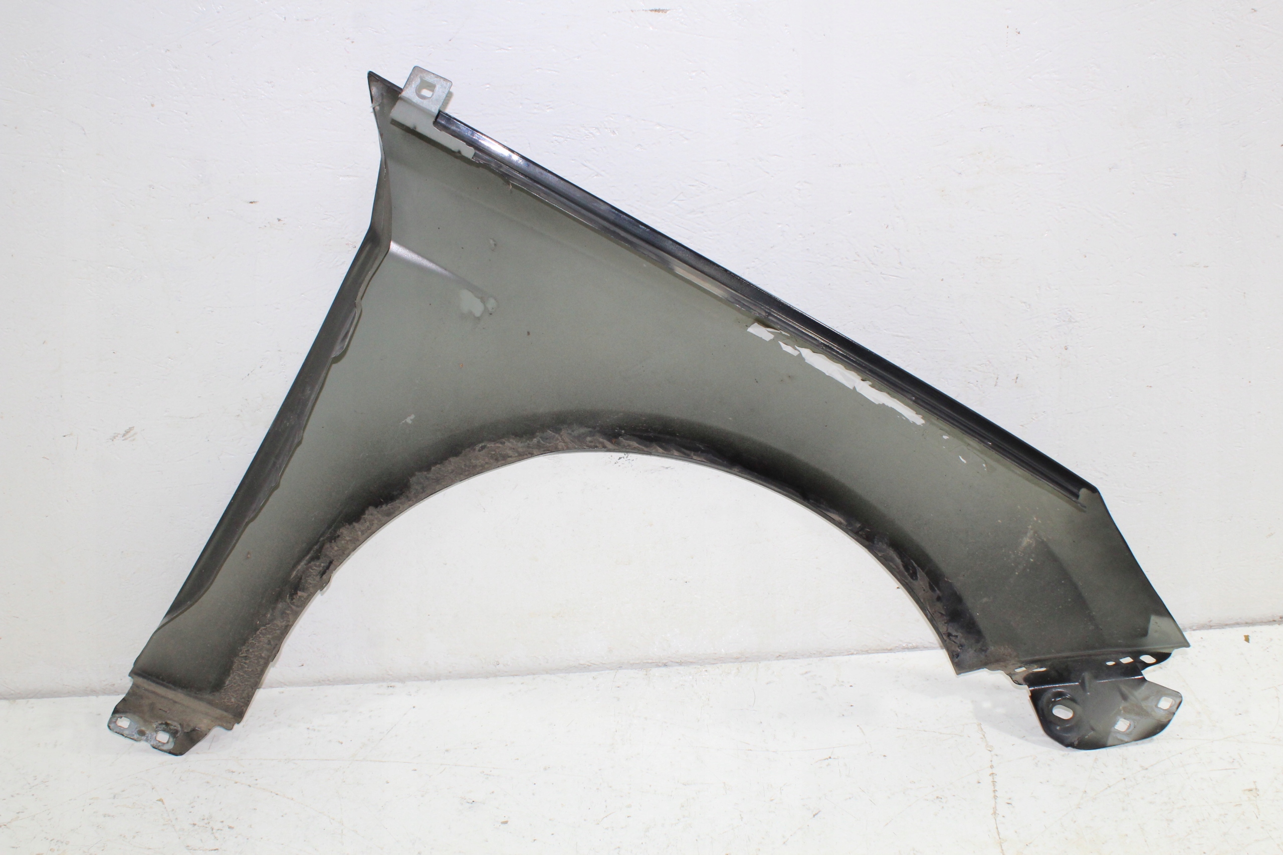 Ford Focus MK3 blatník levý předek přední