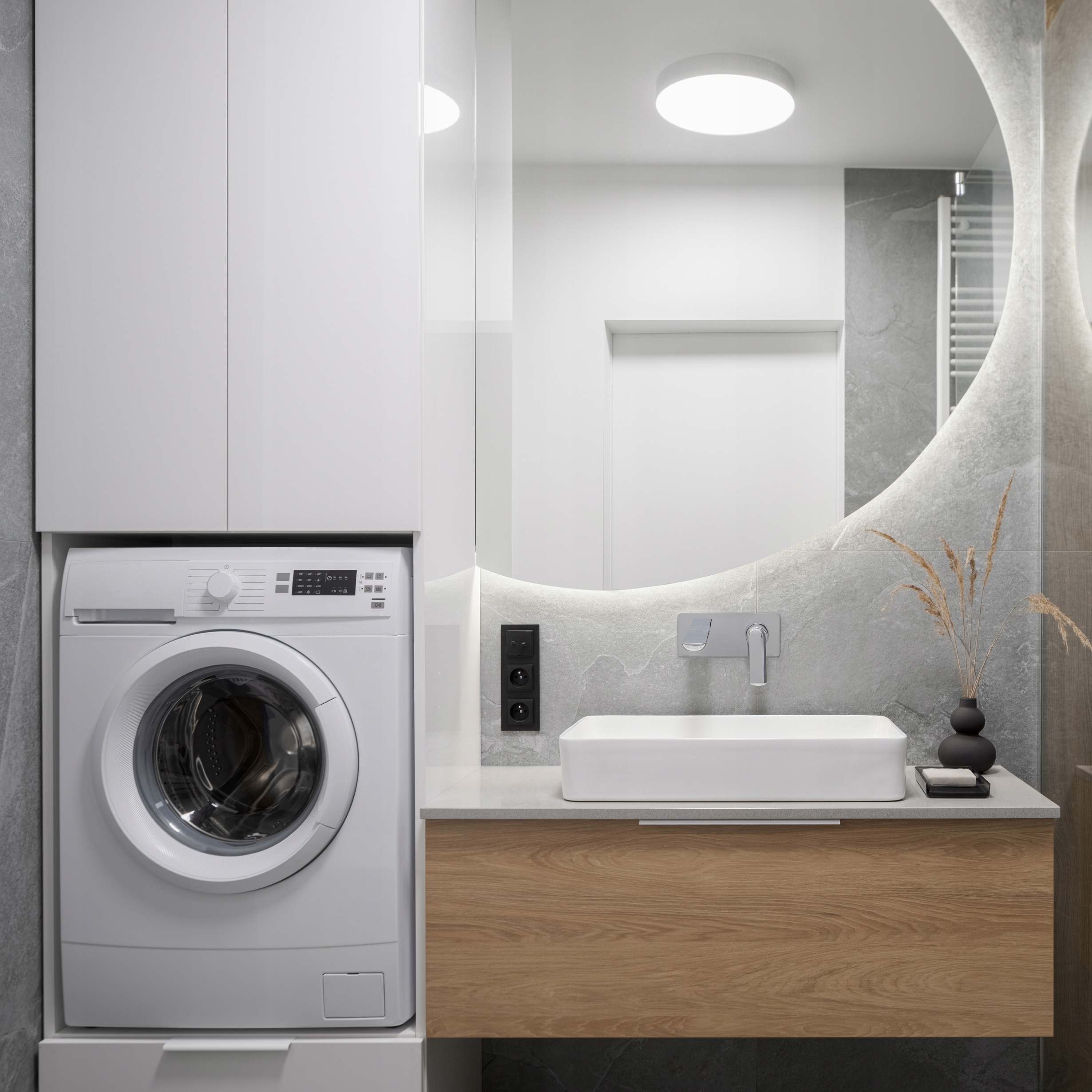 LUSTRO PÓŁOKRĄGŁE ZE ŚCIĘTYM BOKIEM LED 90CM Wykonanie gotowe