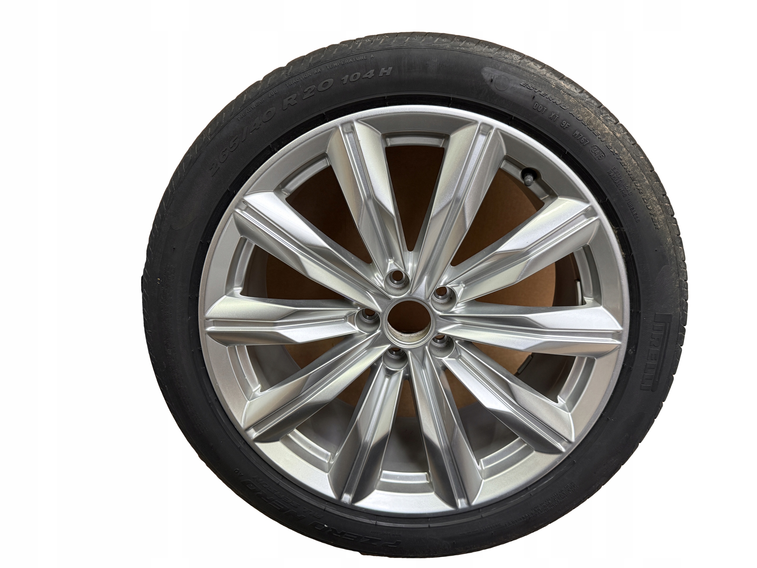AUDI A8 4H D4 wheels discs 265/40R20 PIRELLI