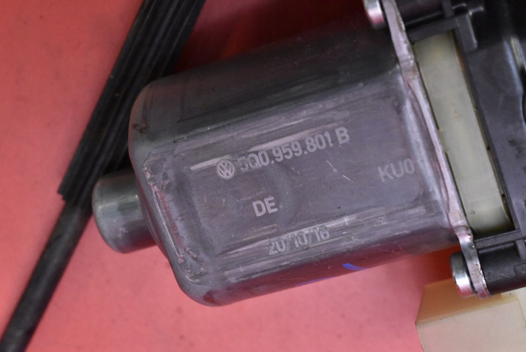 window regulator left front EU 5E0837461B SKODA OCTAVIA 3 III 17-20
