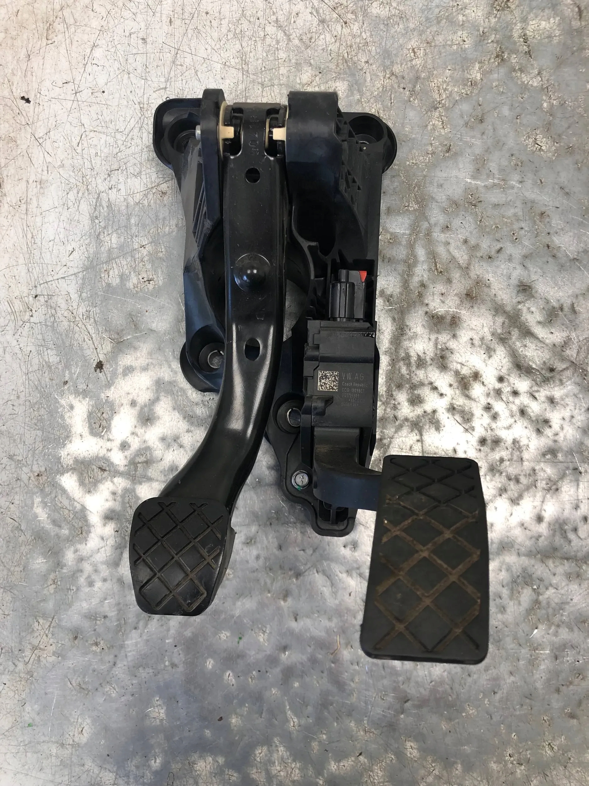 Gaspedal Bremse SEAT IBIZA V 2Q1721058F