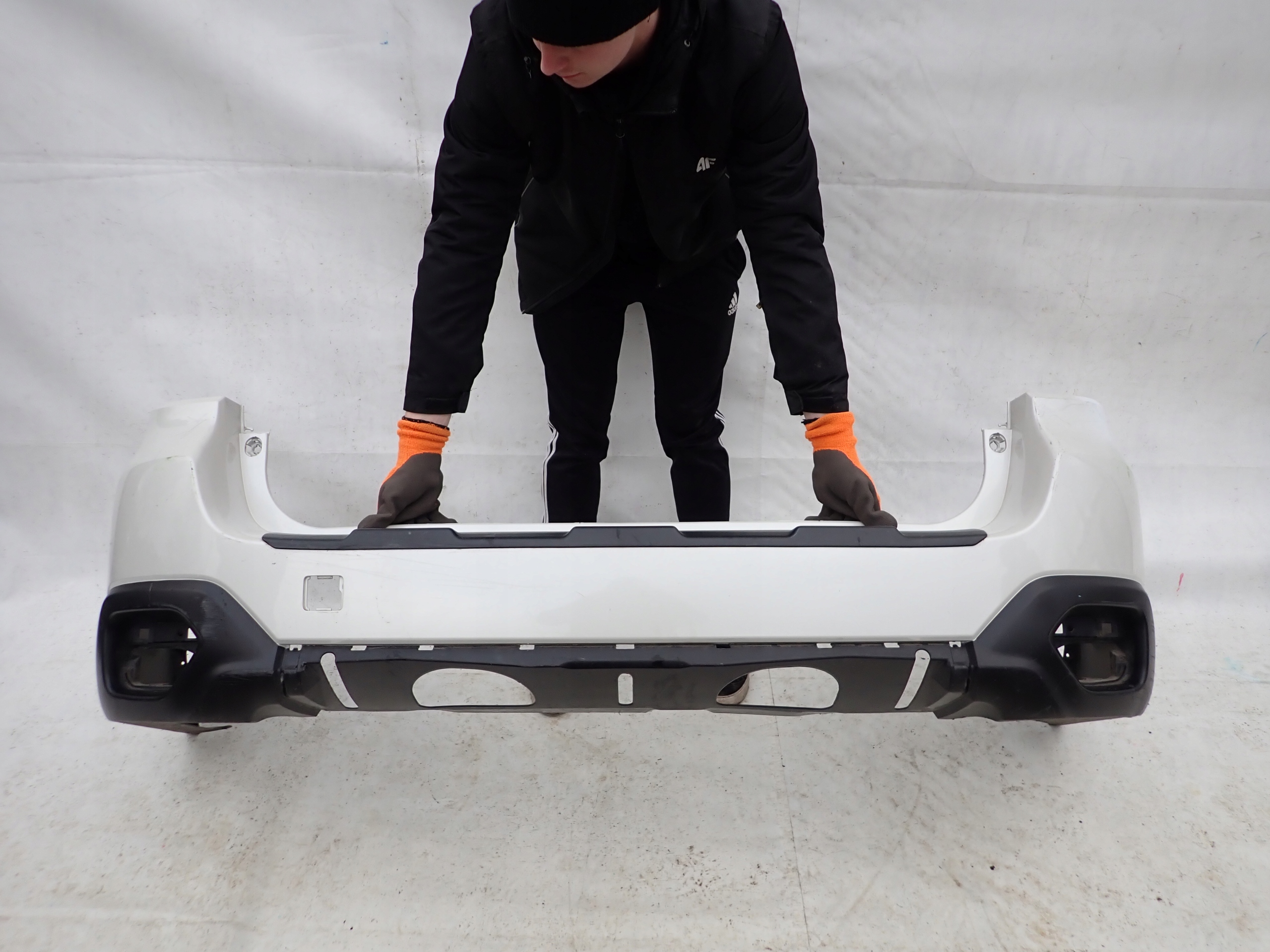 SUBARU LEGACY OUTBACK 15- bumper rear part rear