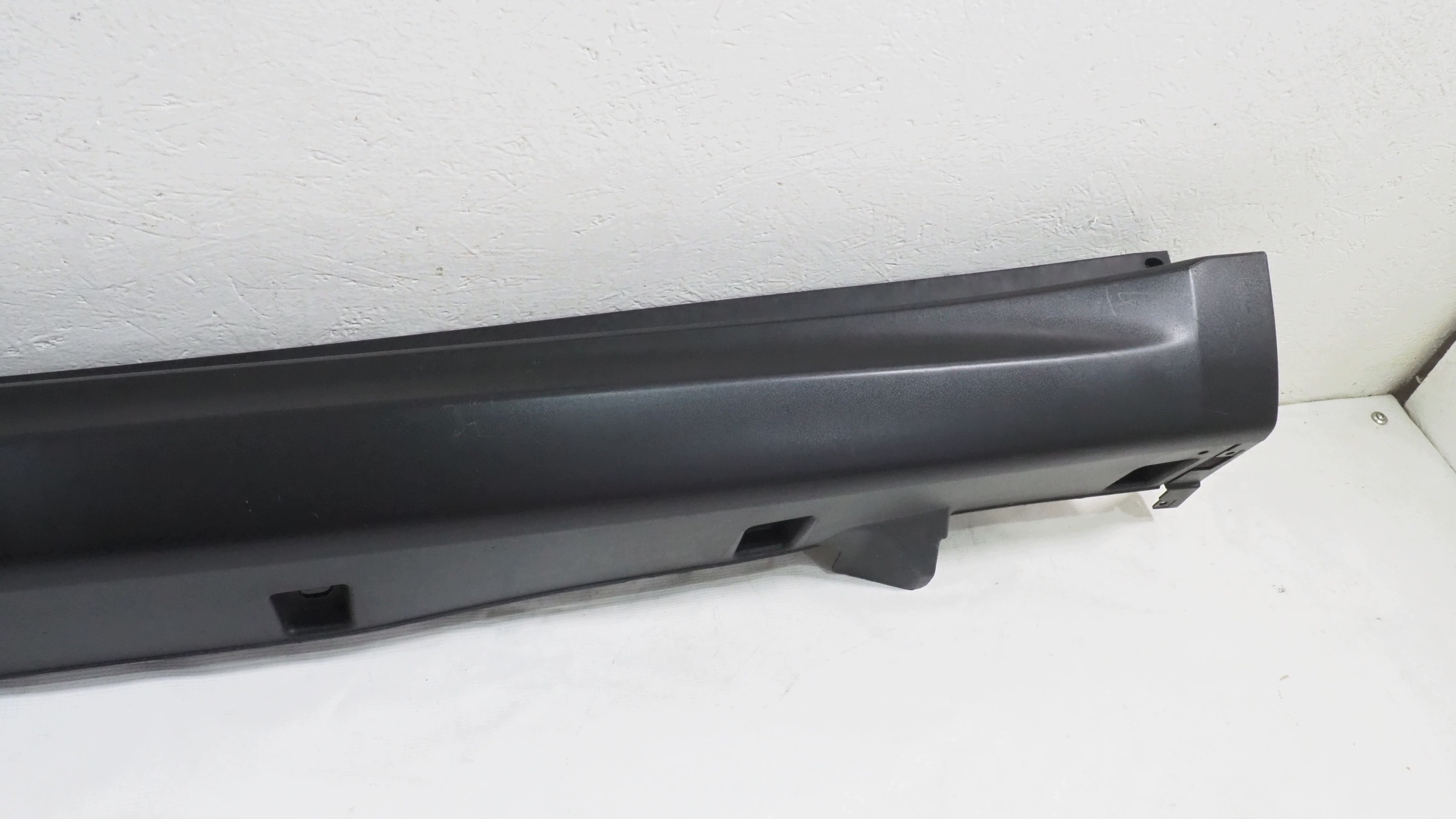 Suzuki Vitara III moulding threshold left 77241-54P0