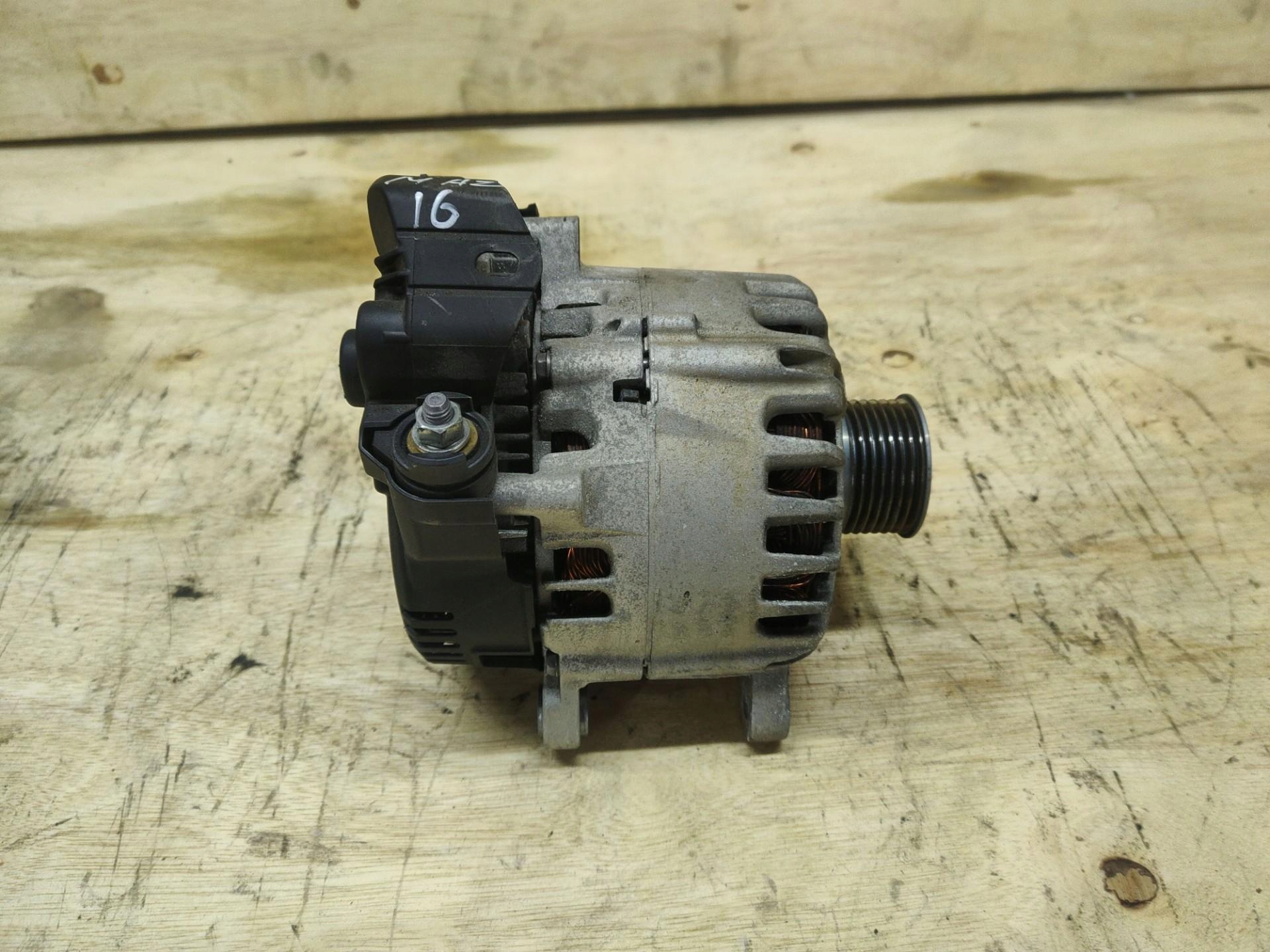 Alternator Nissan X-Trail T32 2014 2740578A