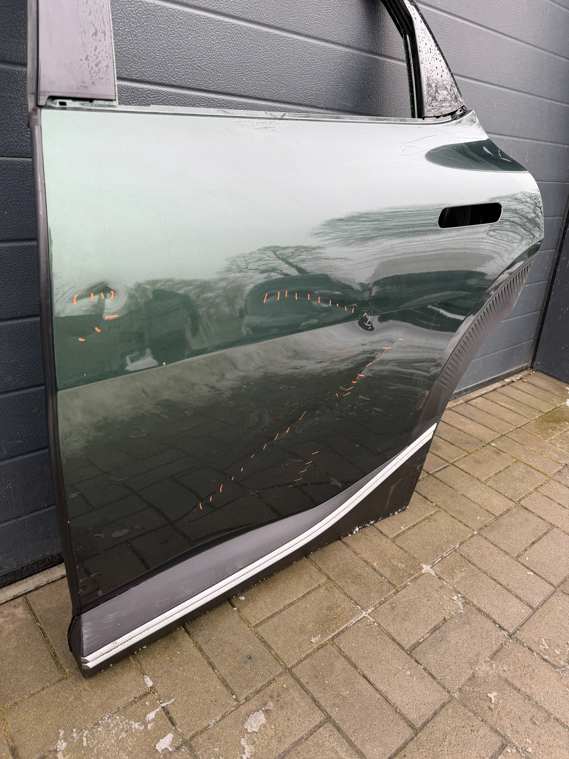 KIA EV6 door left rear part rear.