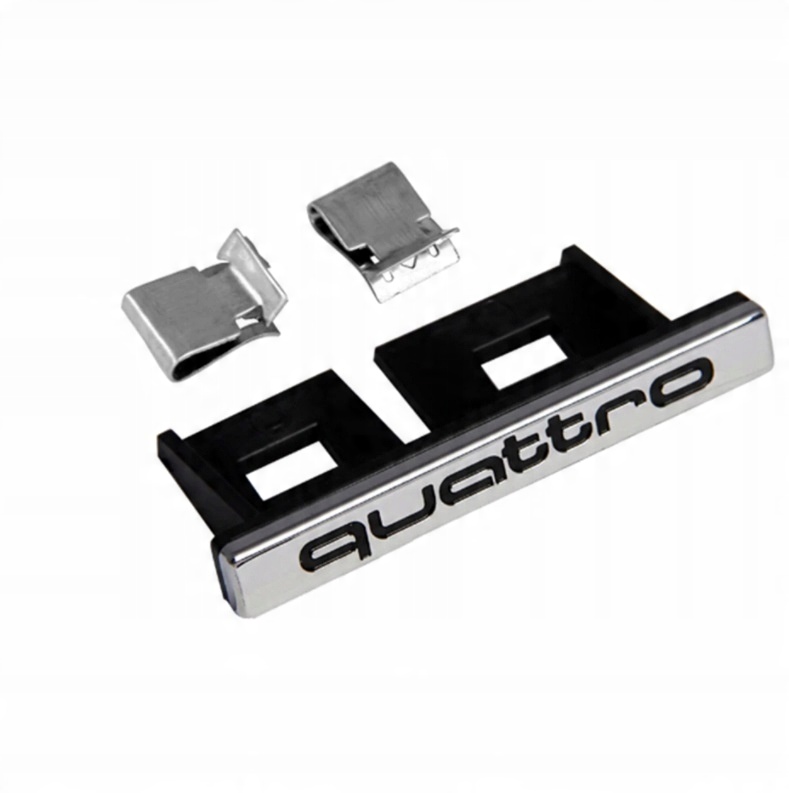 

Quattro Audi Emblemat na grill Nowy