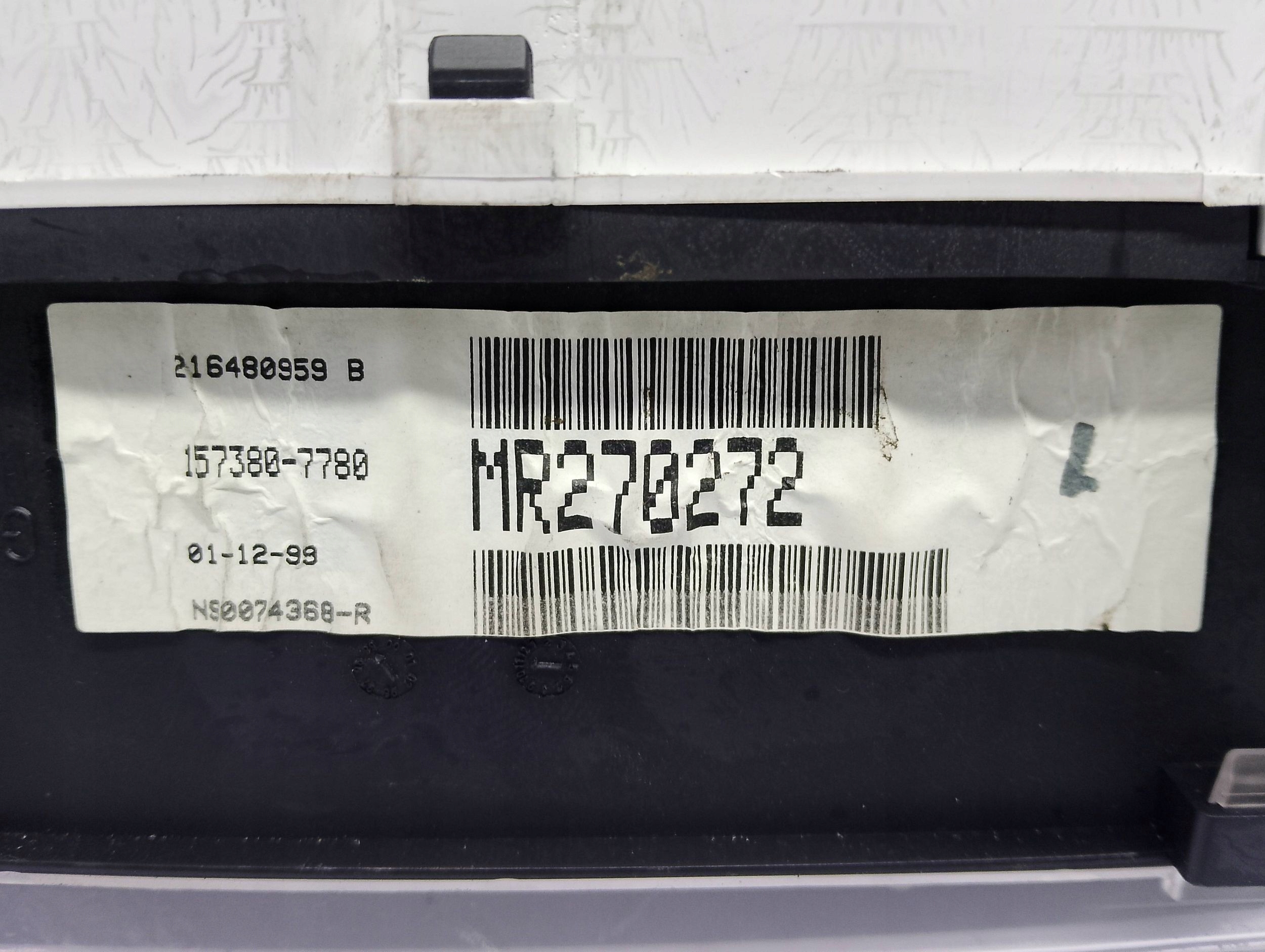 dials dials Mitsubishi Space Star MR270272