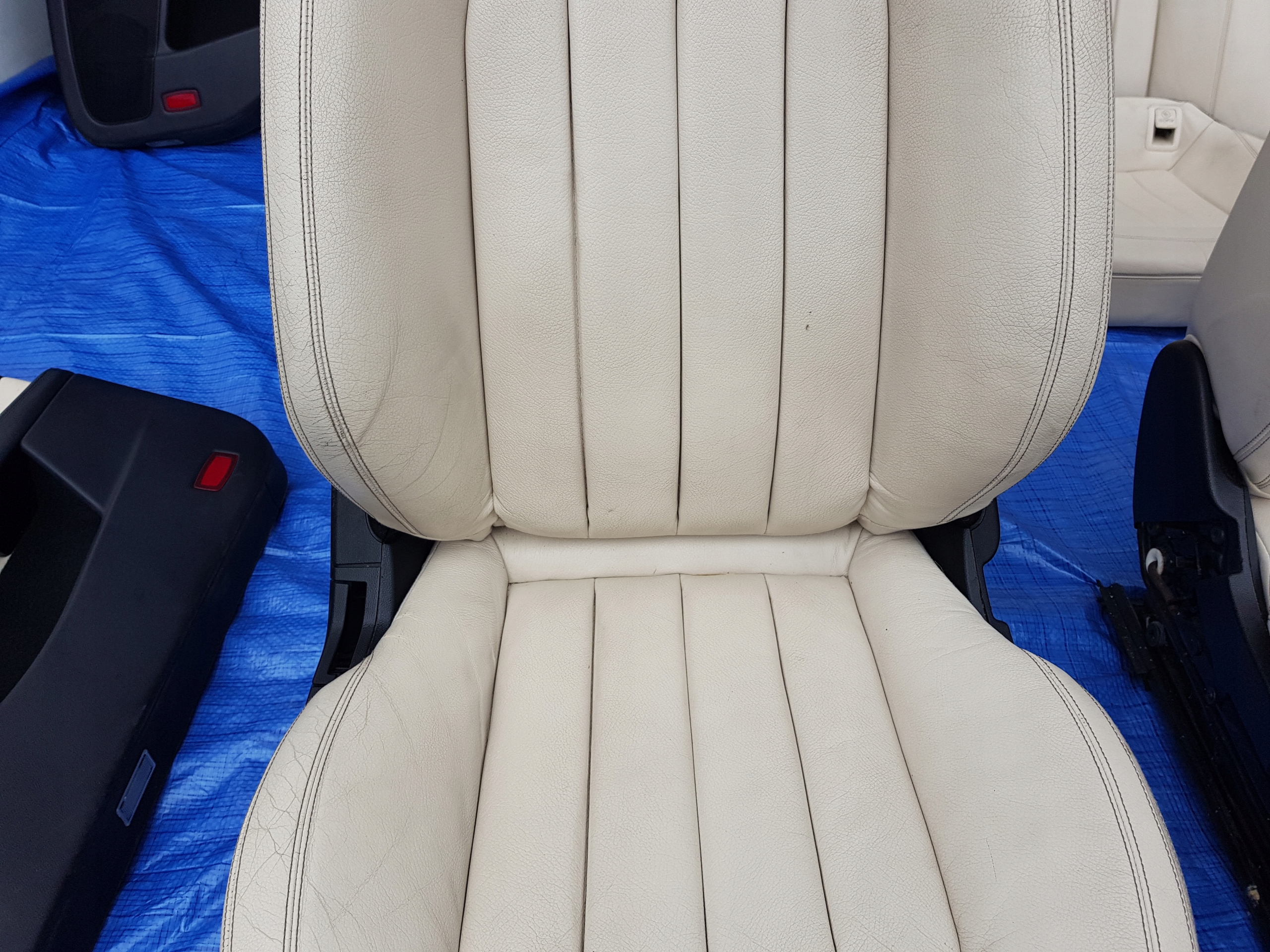 MERCEDES CLS W218 Berline Siège C218
