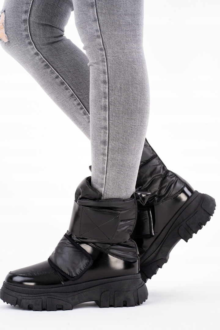 Czarne botki śniegowce damskie na rzepy 39 Długość wkładki 25 cm