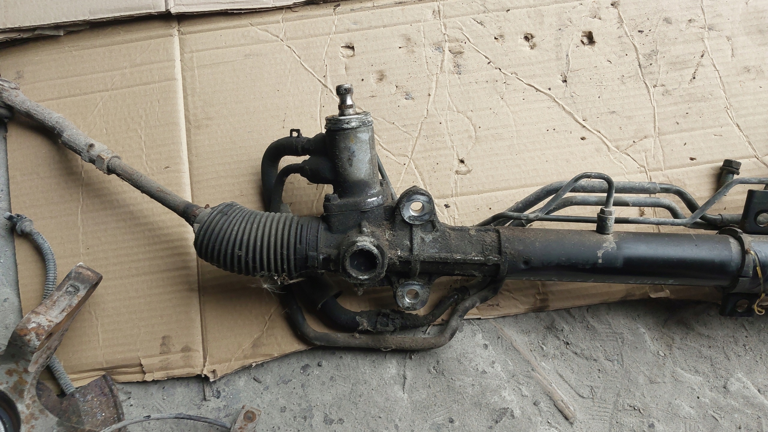 Boîte direction Volant SPORTAGE TUCSON et 04-10 577002E700 2.0 D