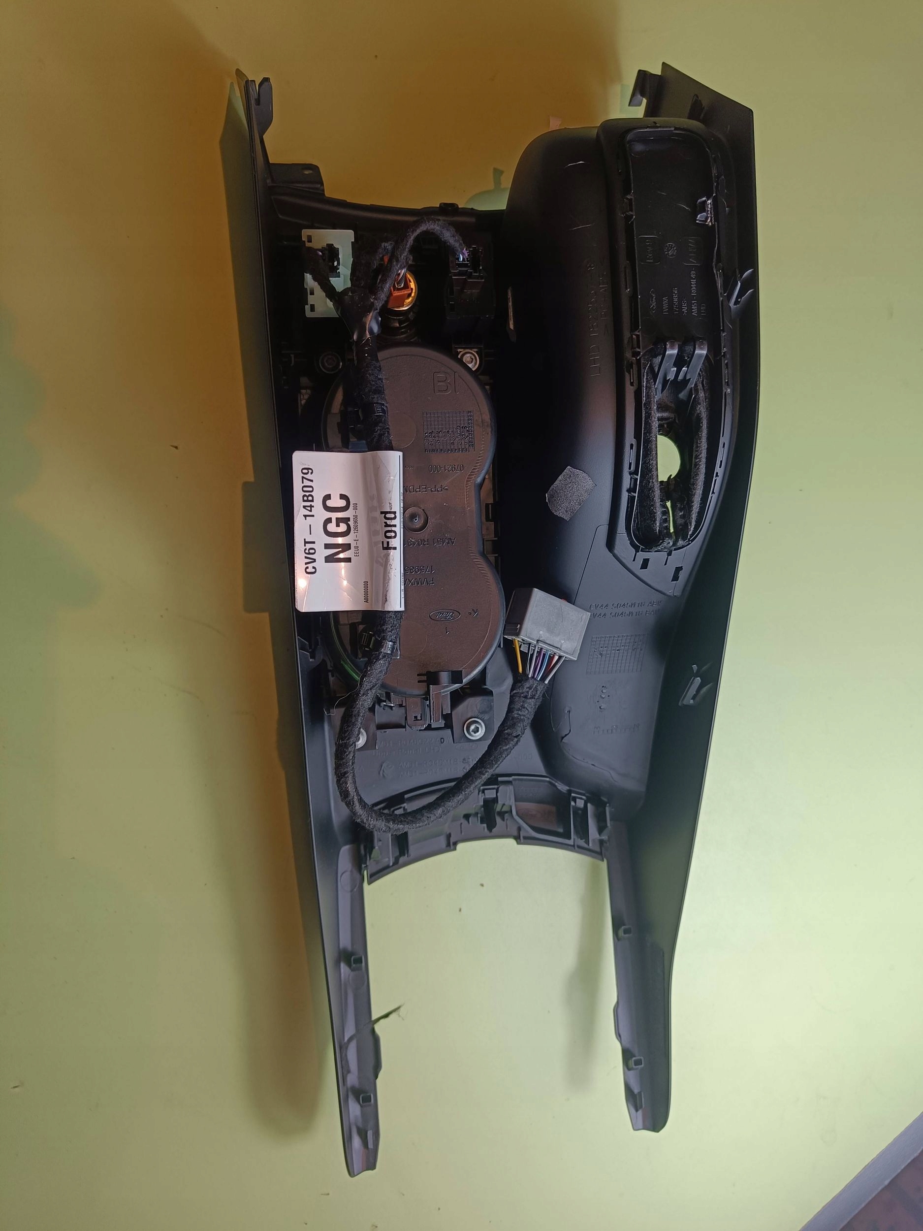 FORD KUGA MK2 TUNEL mitte PANEL GRZANIA Sitze