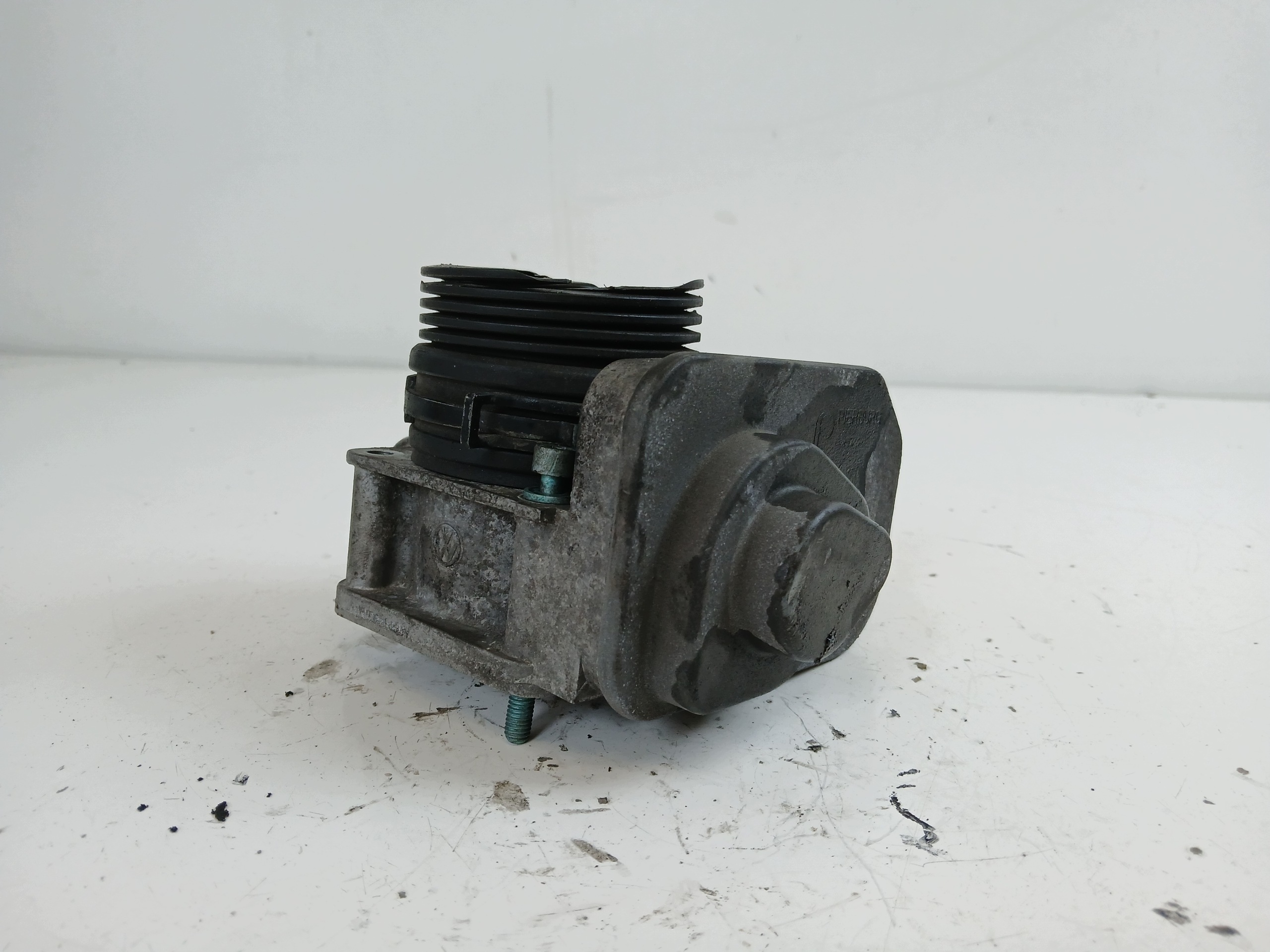 SKODA FABIA e VW GOLF IV 1.9 SDI Valvola a farfalla 038128063C