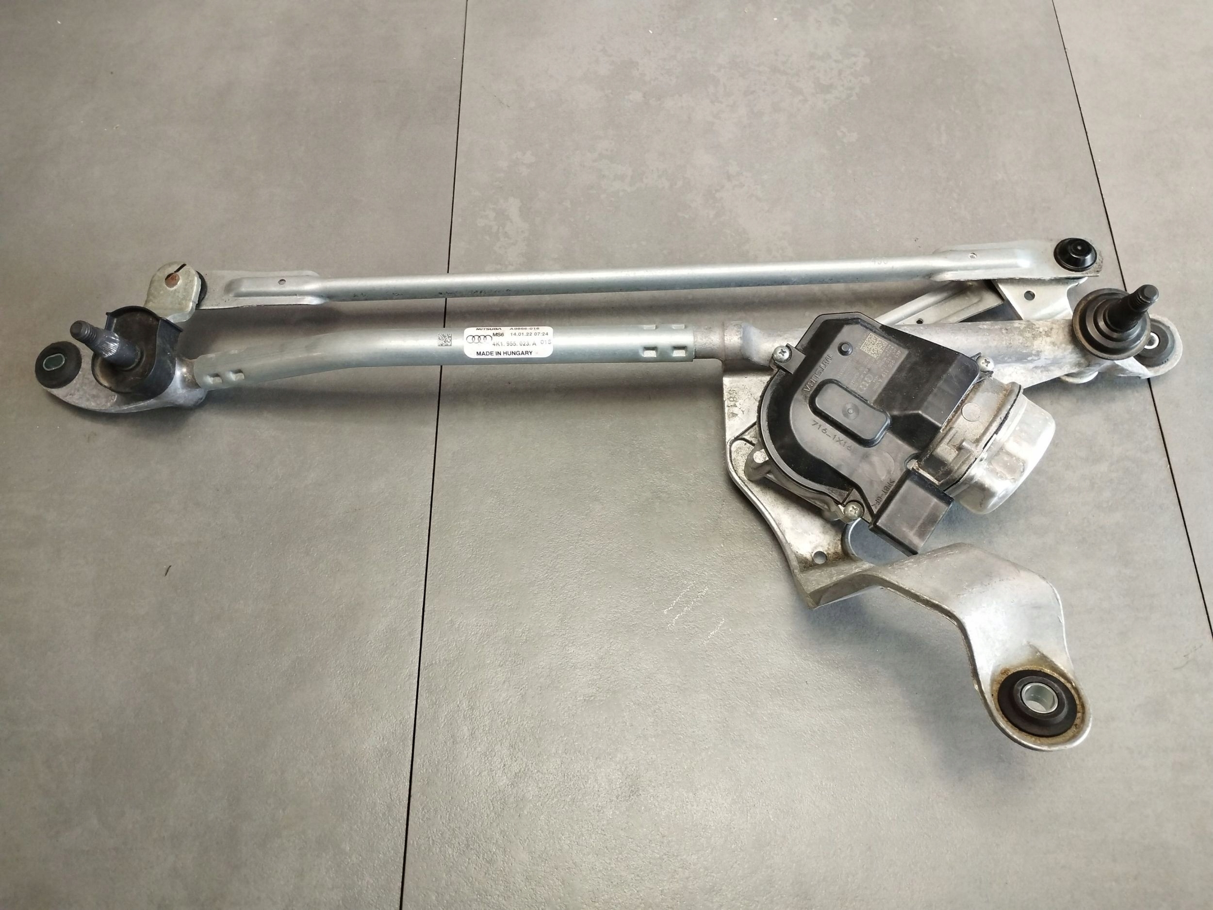 Audi A6 Allroad C8 wiper mechanism front 4K1955023A