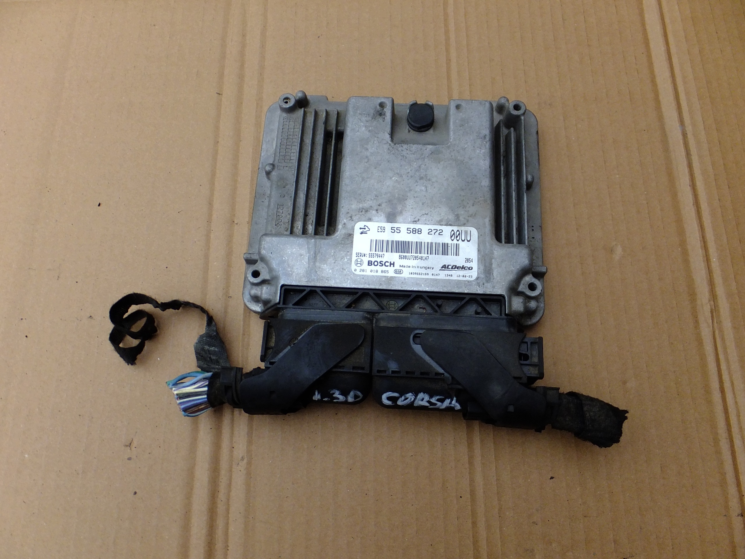 control unit of the engine opel corsa d 1,3 cdti 55588272 0281018865