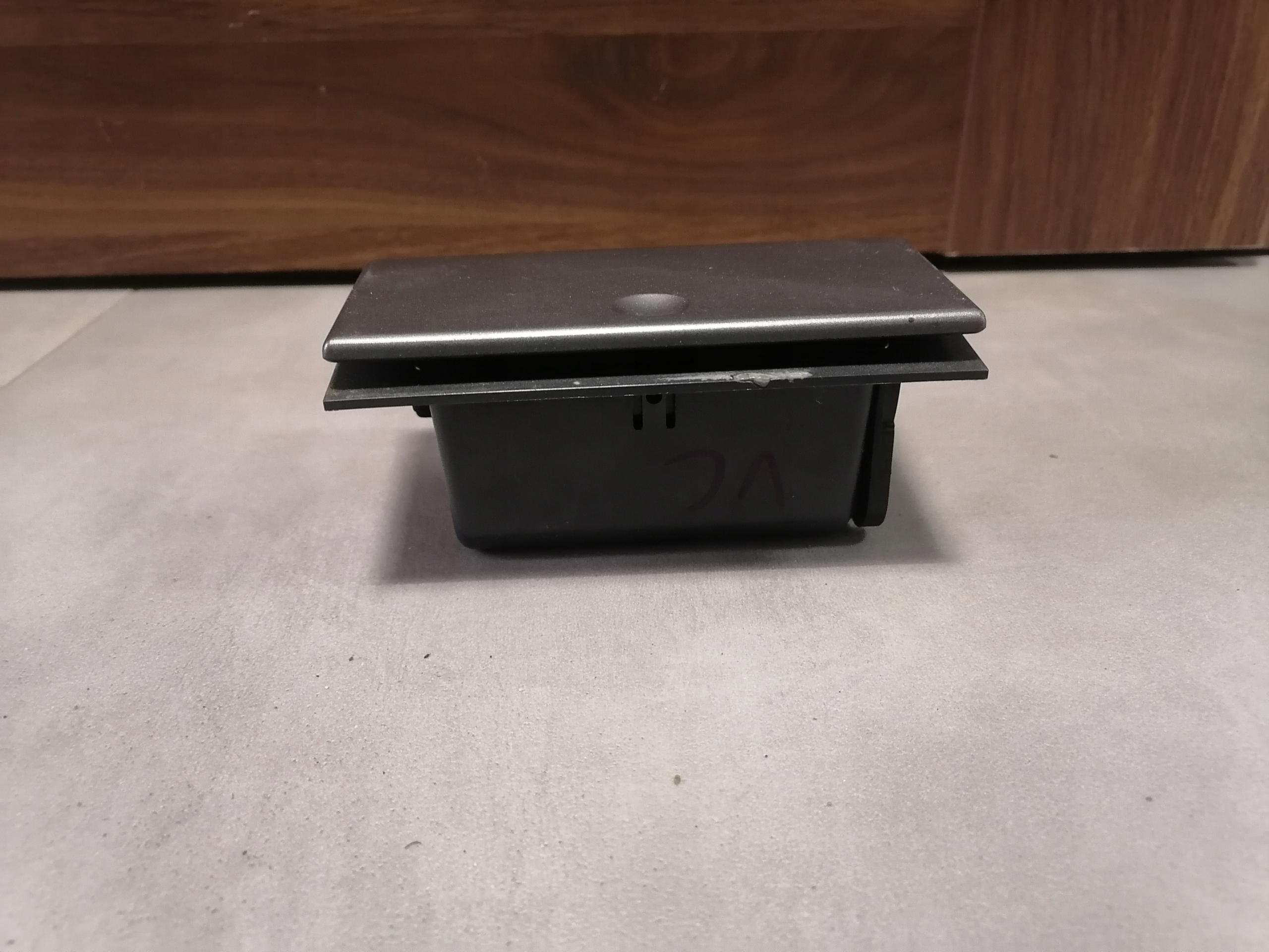 OPEL VECTRA C ashtray 230635620 9181518