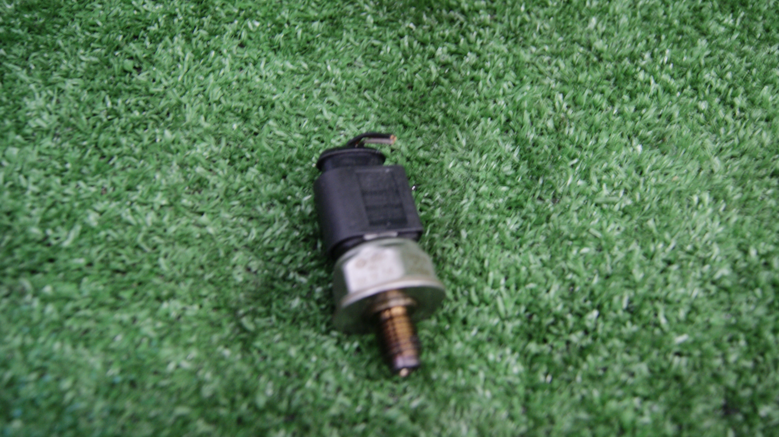 Capteur Pression Carburant AUDI A6- C6 059130758L 3.0 TDI