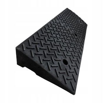 Najazd klinowy gumowy 1000 mm x 350 mm x 120 mm