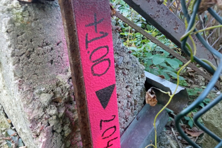 FARBA GEODEZYJNA SPRAY SOPPEC TRACK CZERWONA Waga produktu z opakowaniem jednostkowym 0.5 kg