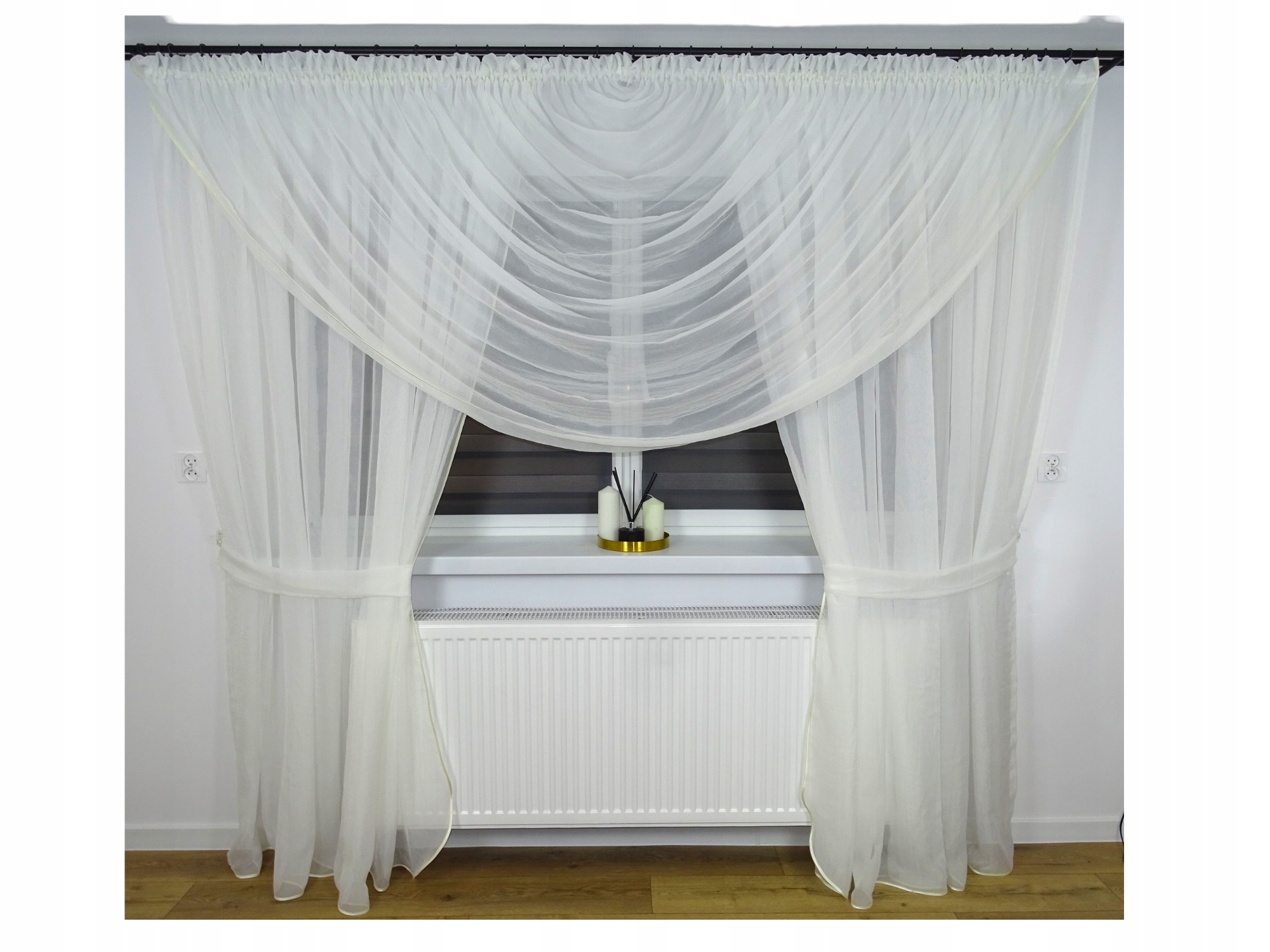 Hotová Záclona Voda Ecru Kreš S Lemováním Pokoj Salon Kar 3M