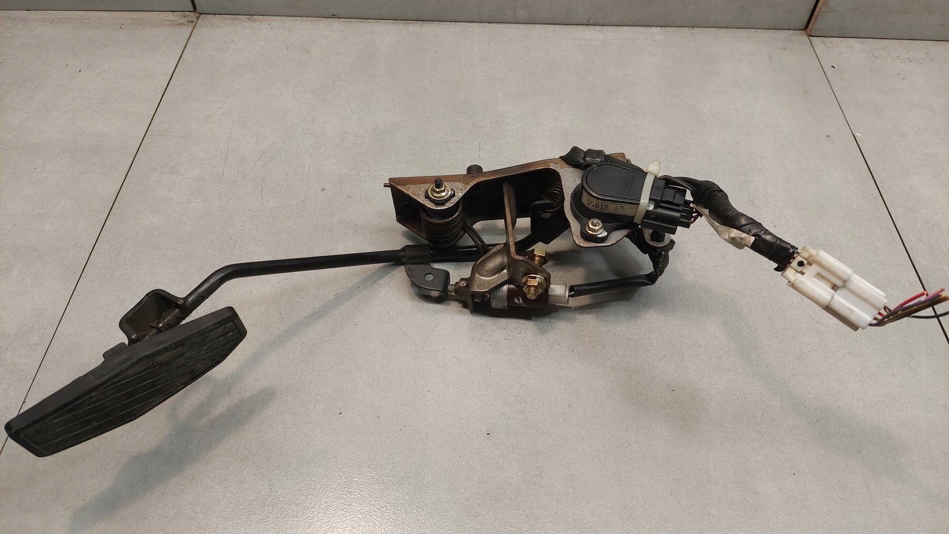 potentiometer Gas MAZDA 626 V 2.0 D