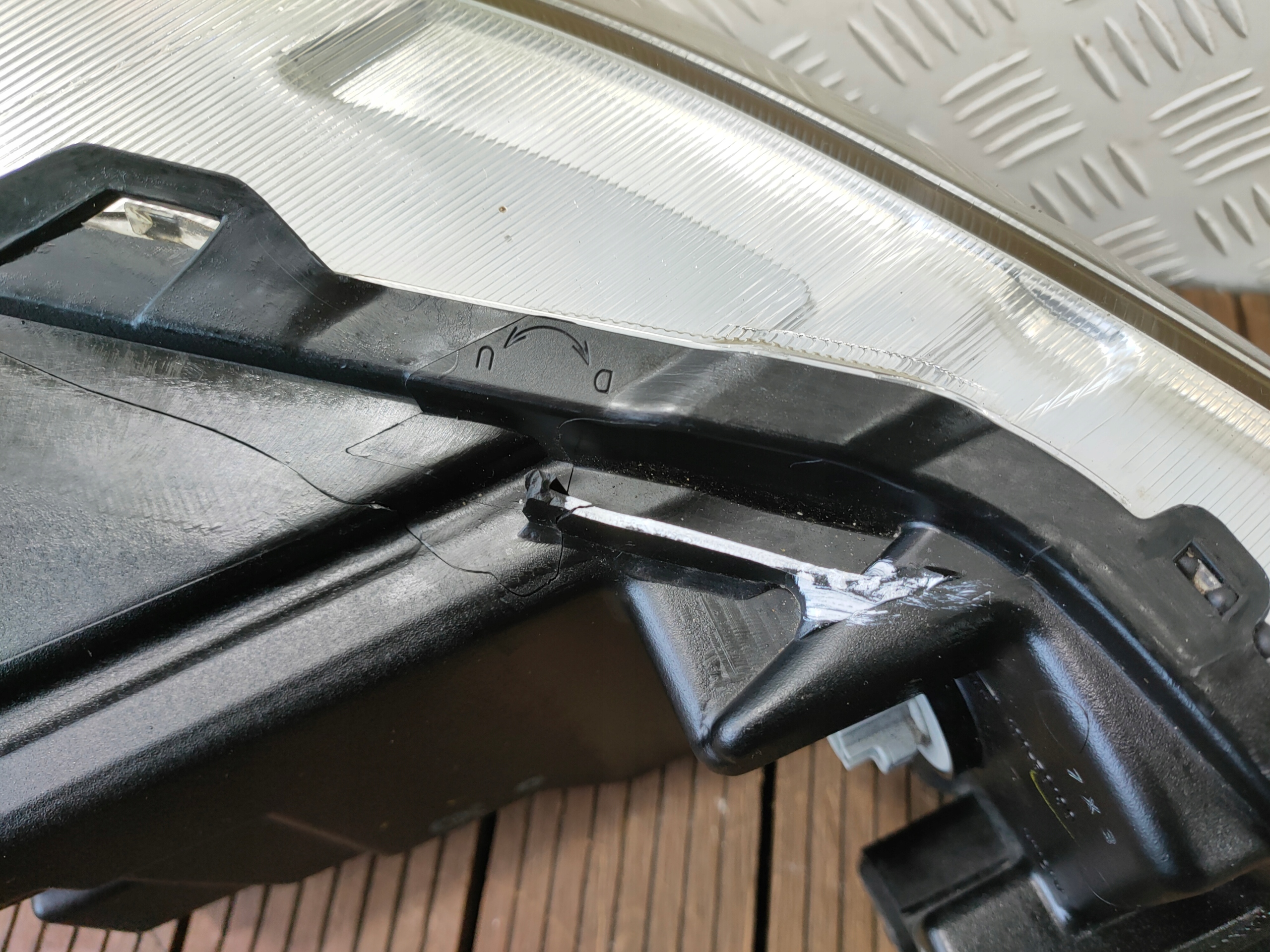 SUZUKI SX4 SEDICI 06-13 light front left front WERSJA USA