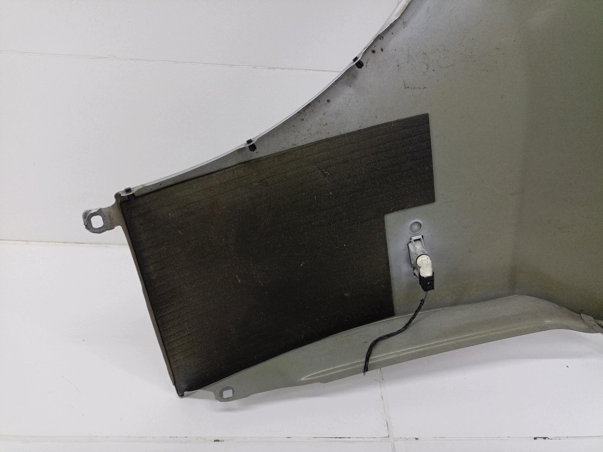 fender front right side BMW 3 E90/E91 E90 2006 90010143388