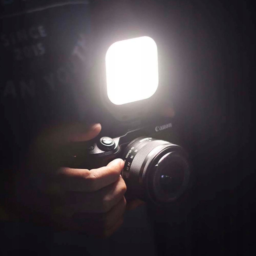 Lampa diodowa LED Ulanzi VL66 Mini obrotowa 360 Model VL66