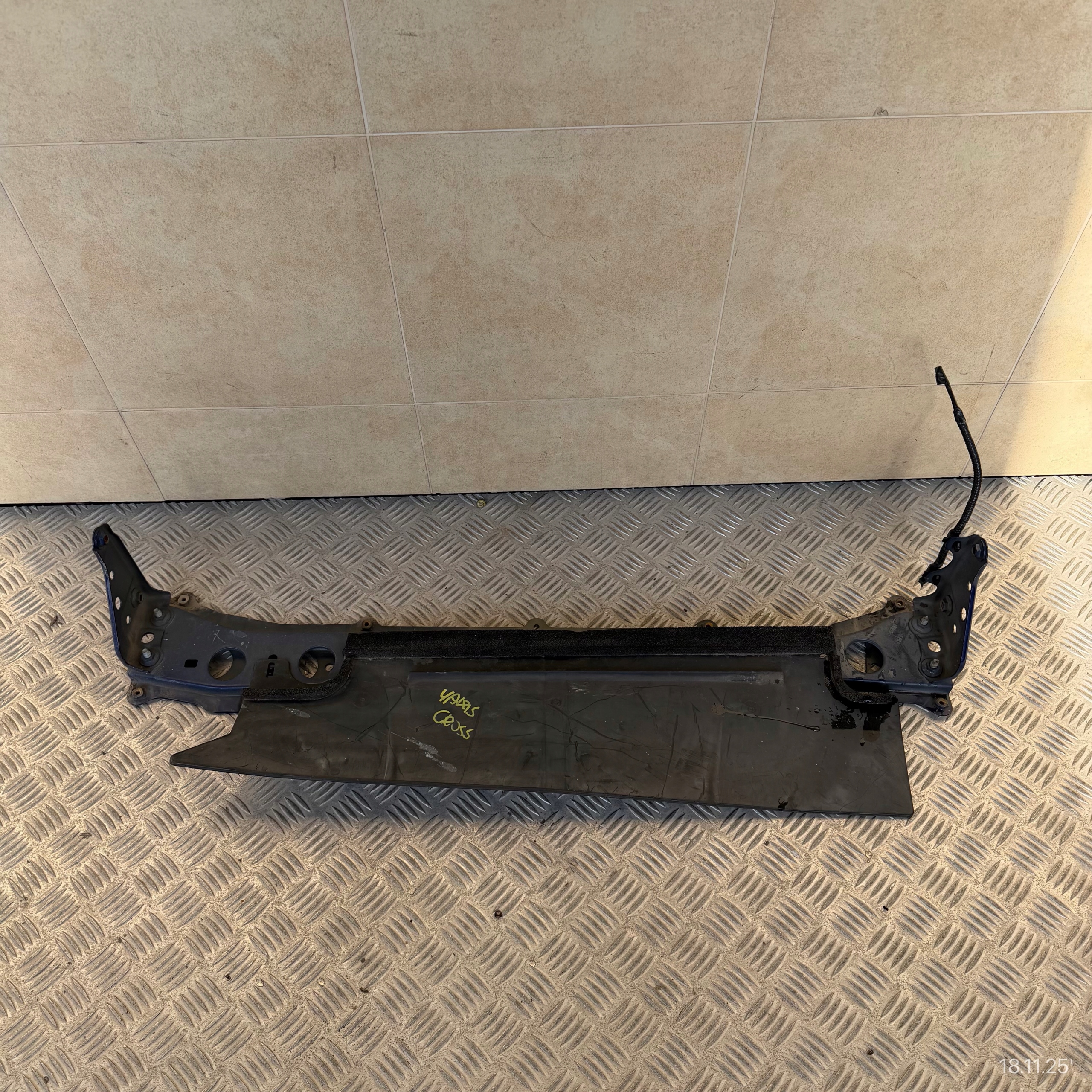 sider front lower pillar TOYOTA YARIS CROSS