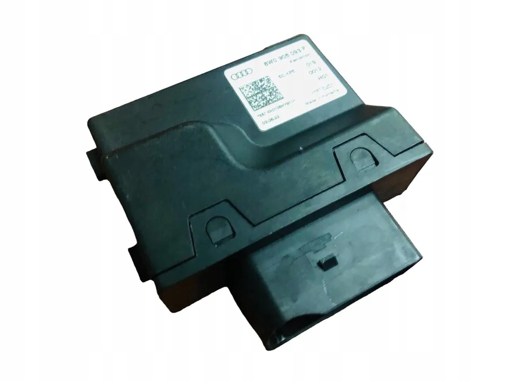 AUDI A4 b9 модуль паливного насоса 8W0906093F