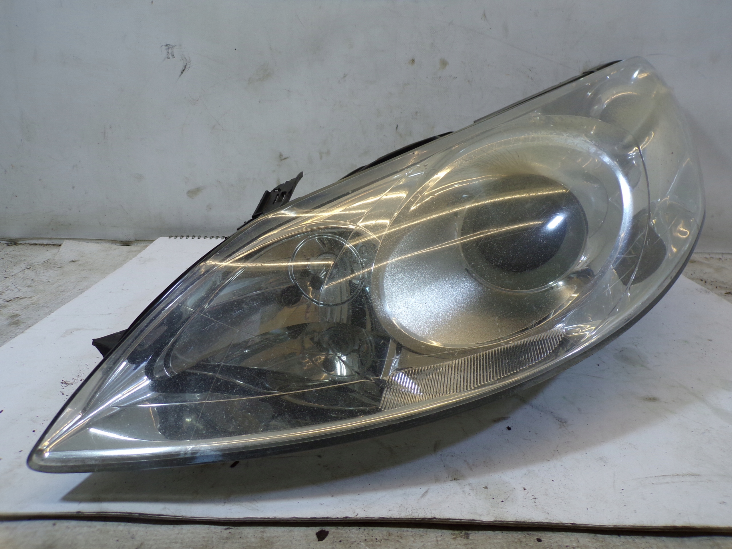 light left front front PEUGEOT 407 (K1)